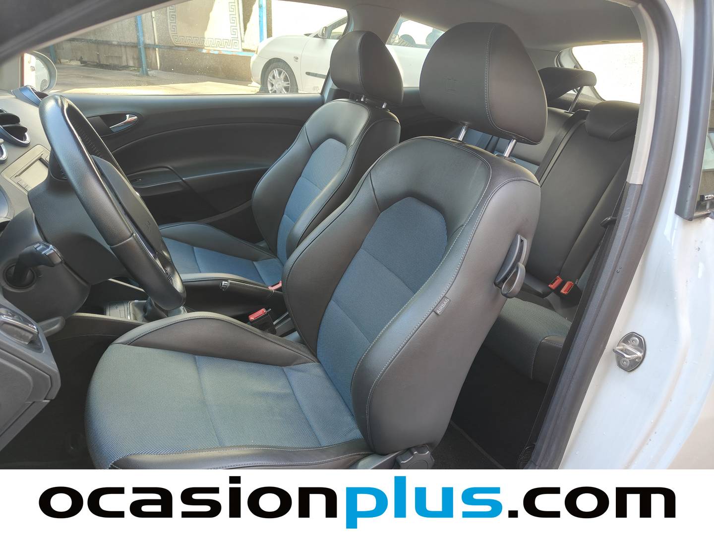 Foto asientos delanteros Seat Ibiza Seat Ibiza SC TSI Style Connect 66 kW (90 CV)