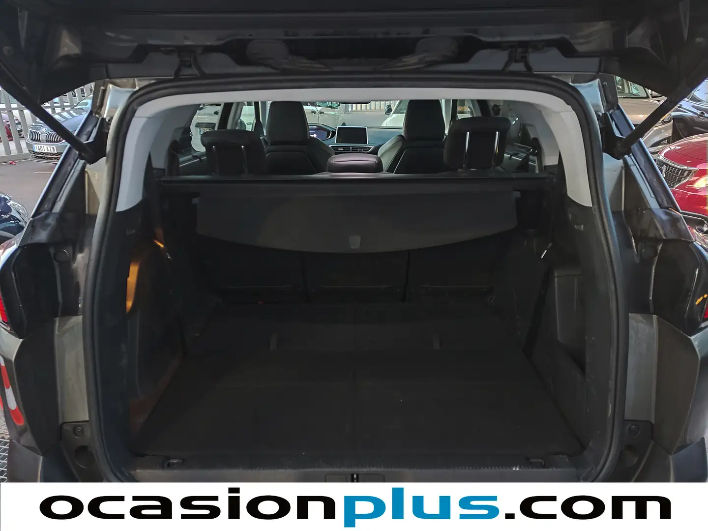 Foto Peugeot 5008 Peugeot 5008 BlueHDi 130 S&S Allure (130 CV) 7 Plazas