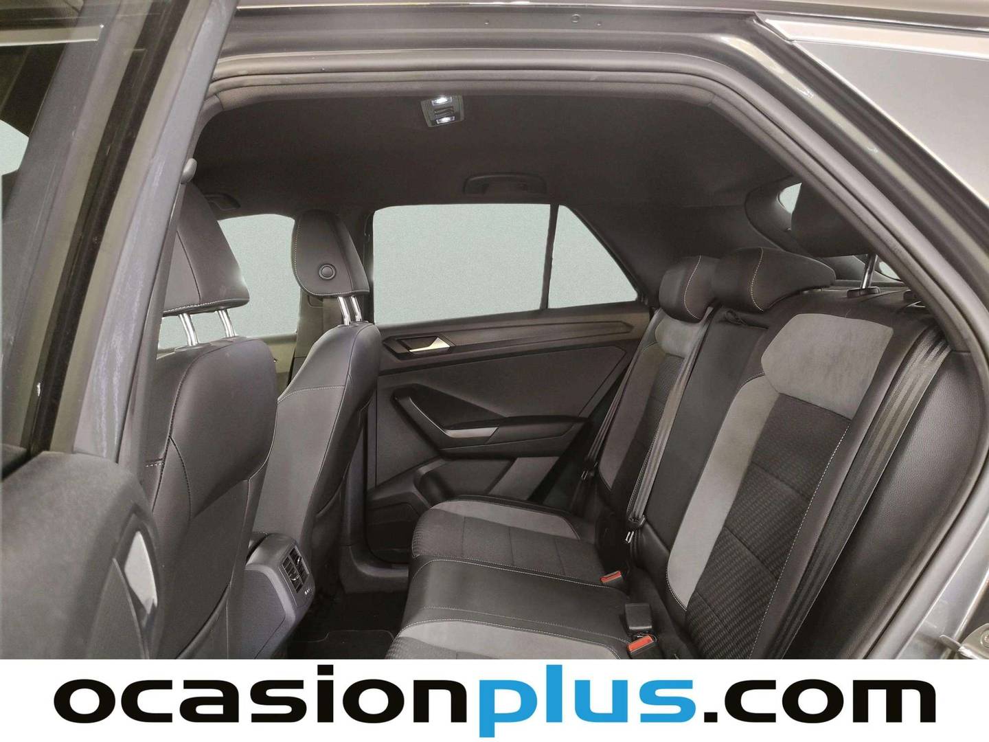 Foto asientos traseros Volkswagen T-Roc Volkswagen T-Roc Sport 1.5 TSI (150 CV) DSG Pack R-Line