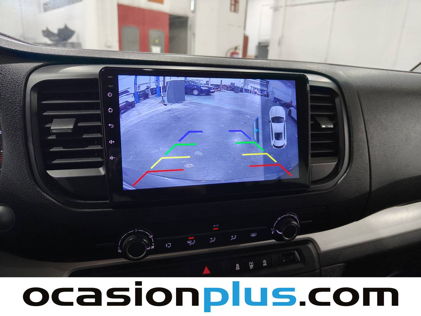 Extras y acabados del Toyota Proace Verso Toyota Proace Verso Combi 2.0 D Medio L1 (150 CV) 6 Plazas