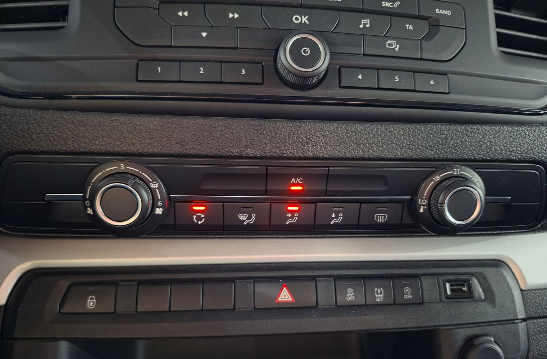 Toyota Proace Verso 1.5D VX Shuttle L2 9 plazas - foto 24