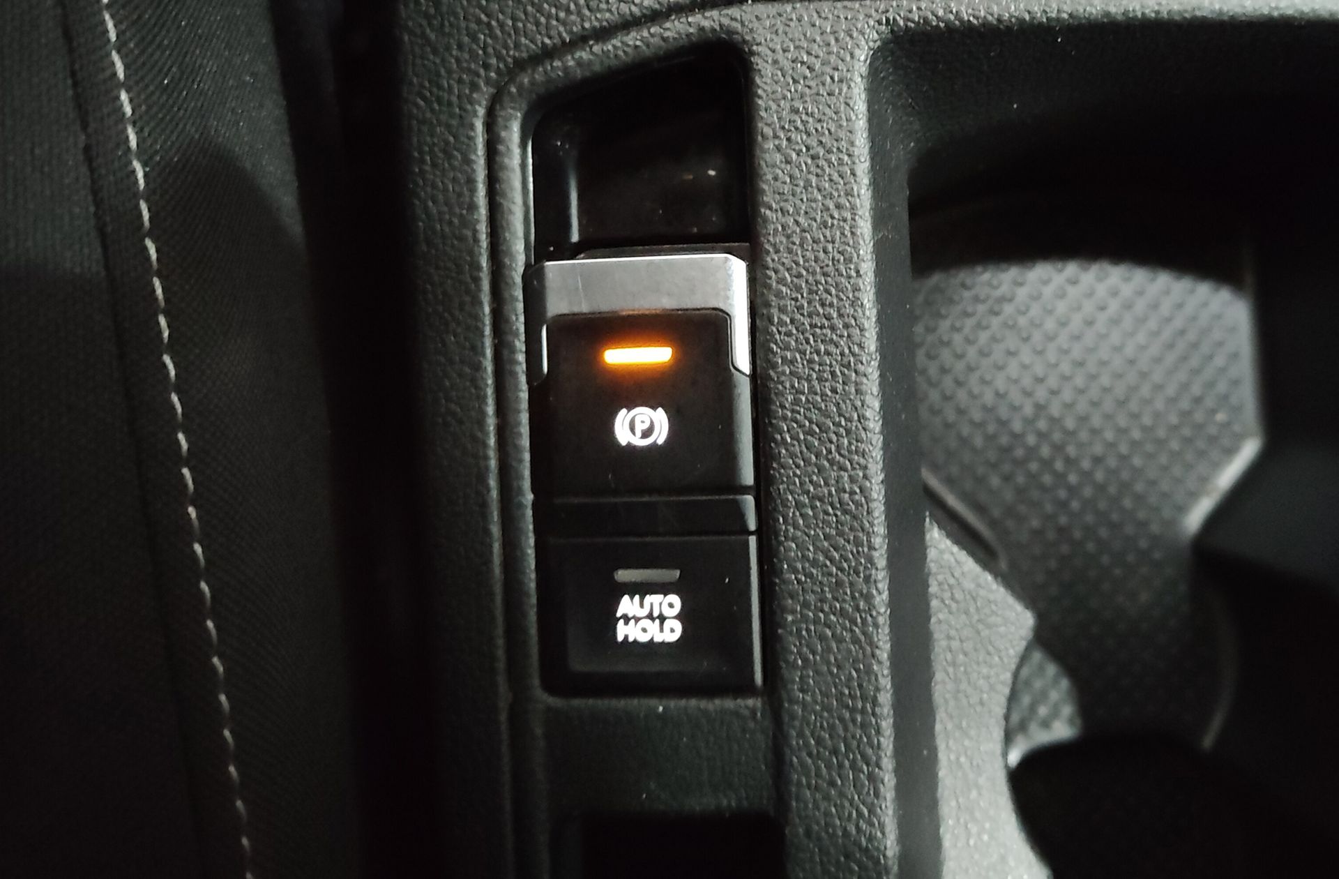 Volkswagen T-Roc Advance 1.0 TSI - foto 29