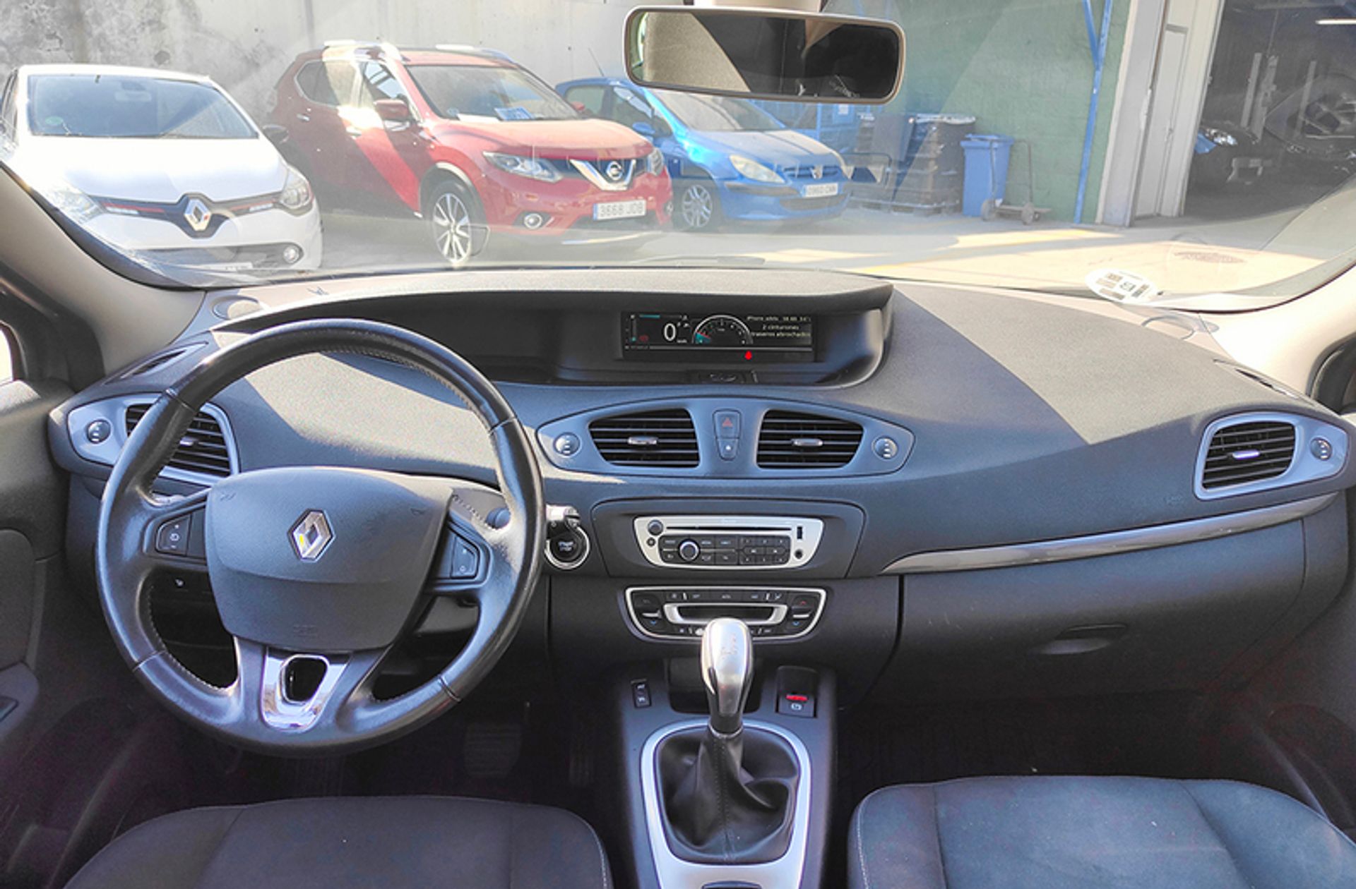 Renault Scénic Limited dCi EDC - foto 6