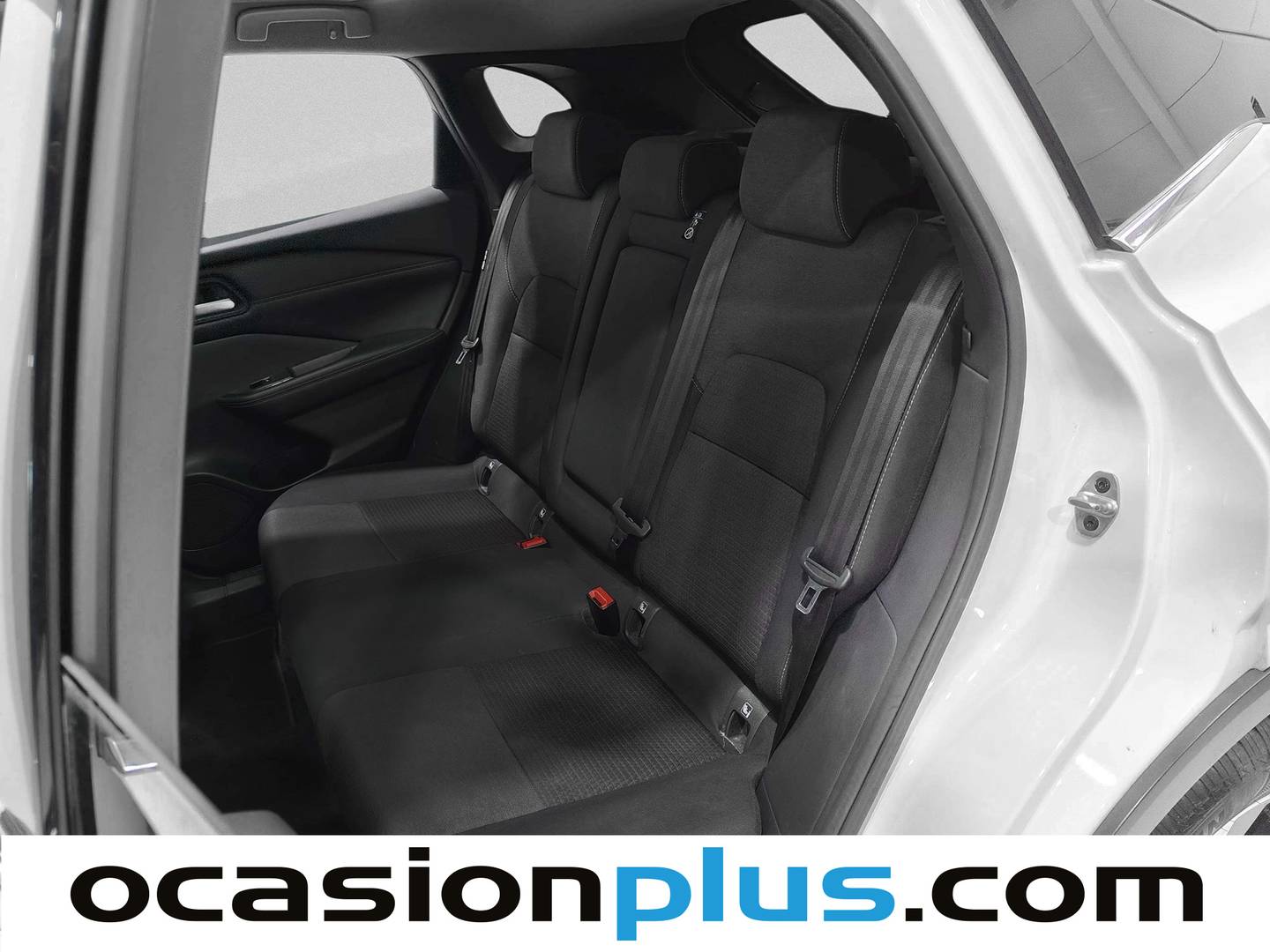 Foto asientos traseros Nissan QASHQAI Nissan Qashqai DIG-T 140 mHEV N-Connecta 4x2 (140 CV)
