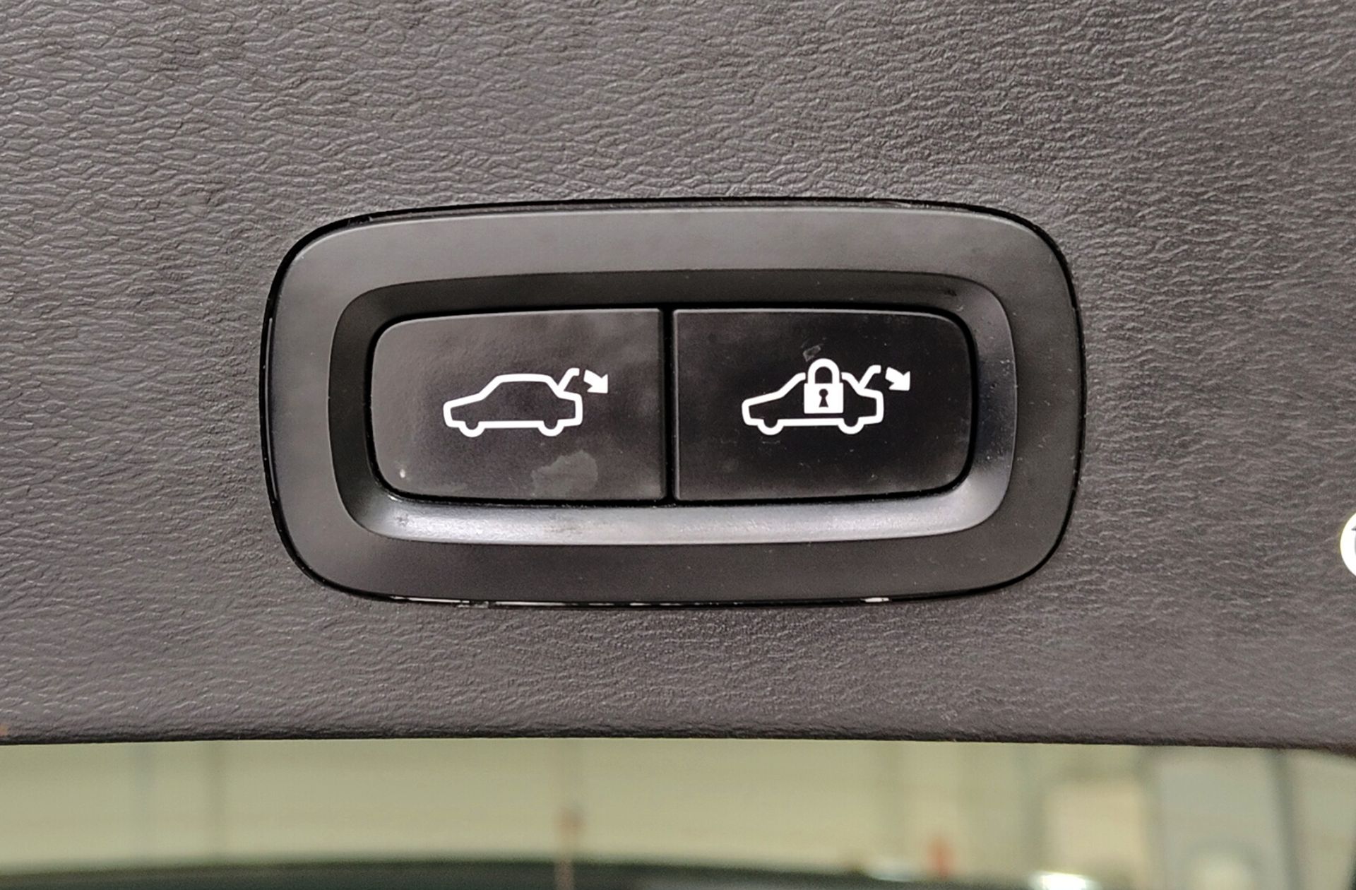 Volvo XC40 T3 Business Plus - foto 18