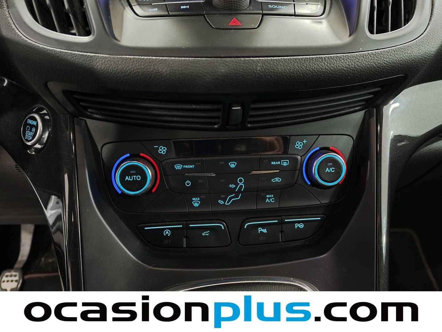 Foto Ford Kuga Ford Kuga 2.0 TDCI ST-Line Limited Edition 4x4 132 kW (180 CV)