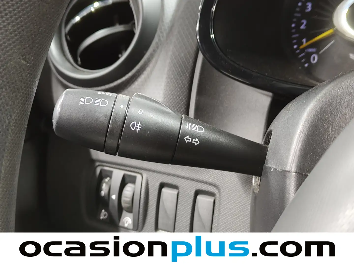 Foto Renault Clio Renault Clio 1.2 16v Authentique (75 CV)