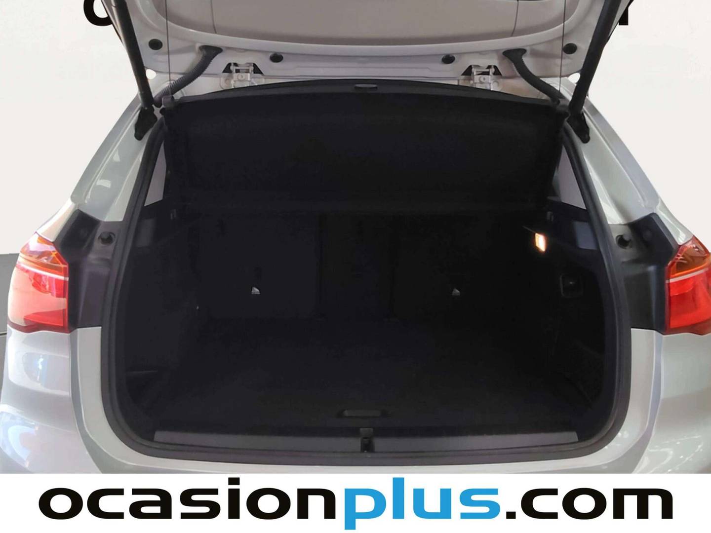 Fotos maletero BMW X1 BMW X1 sDrive18d (150 CV)