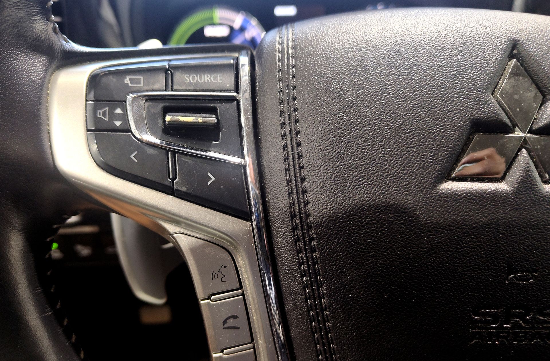 Mitsubishi Outlander 2.4 PHEV Kaiteki 4WD - foto 26