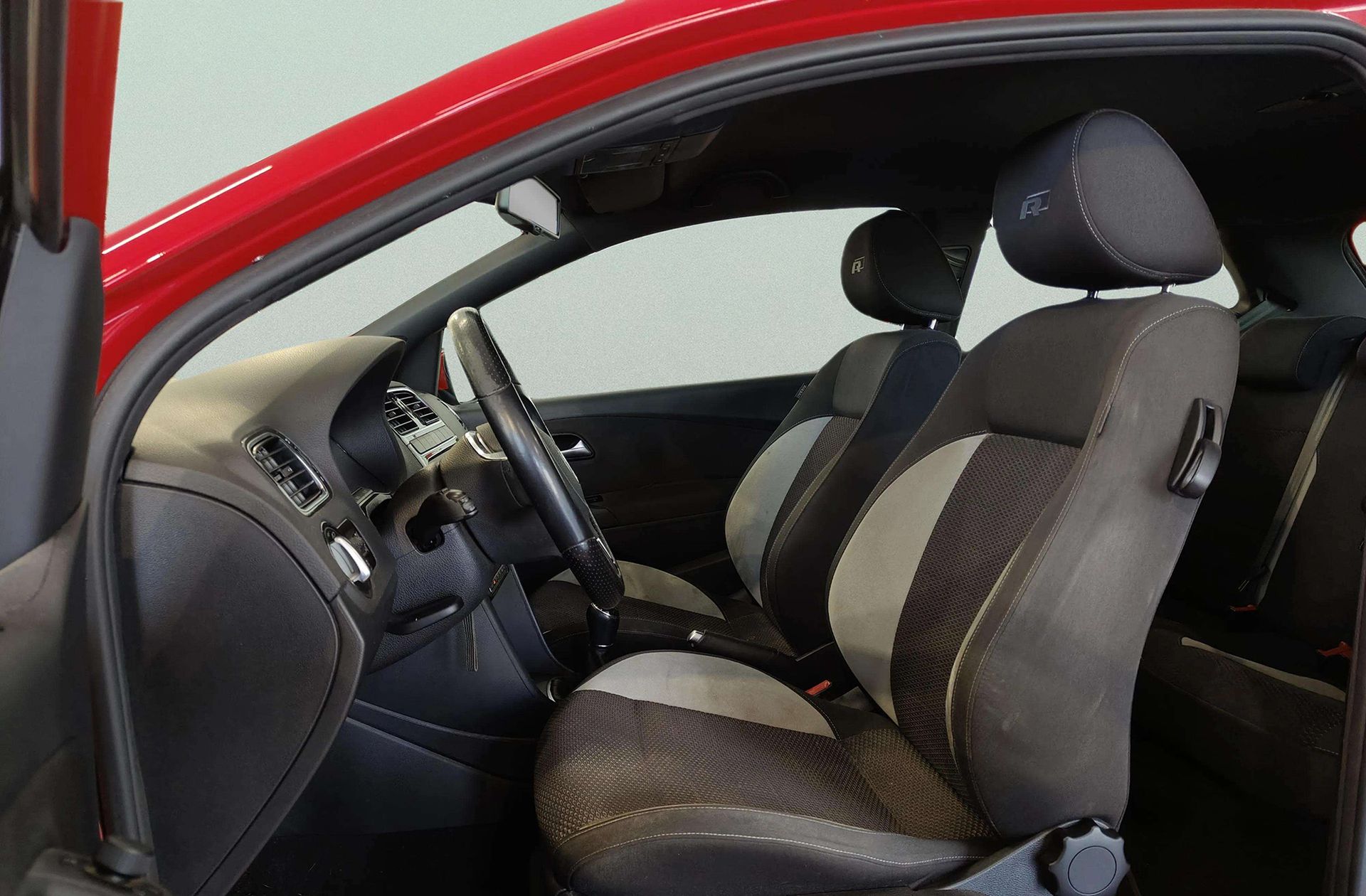 Volkswagen Polo Sport by R-Line 1.6 TDI - foto 10