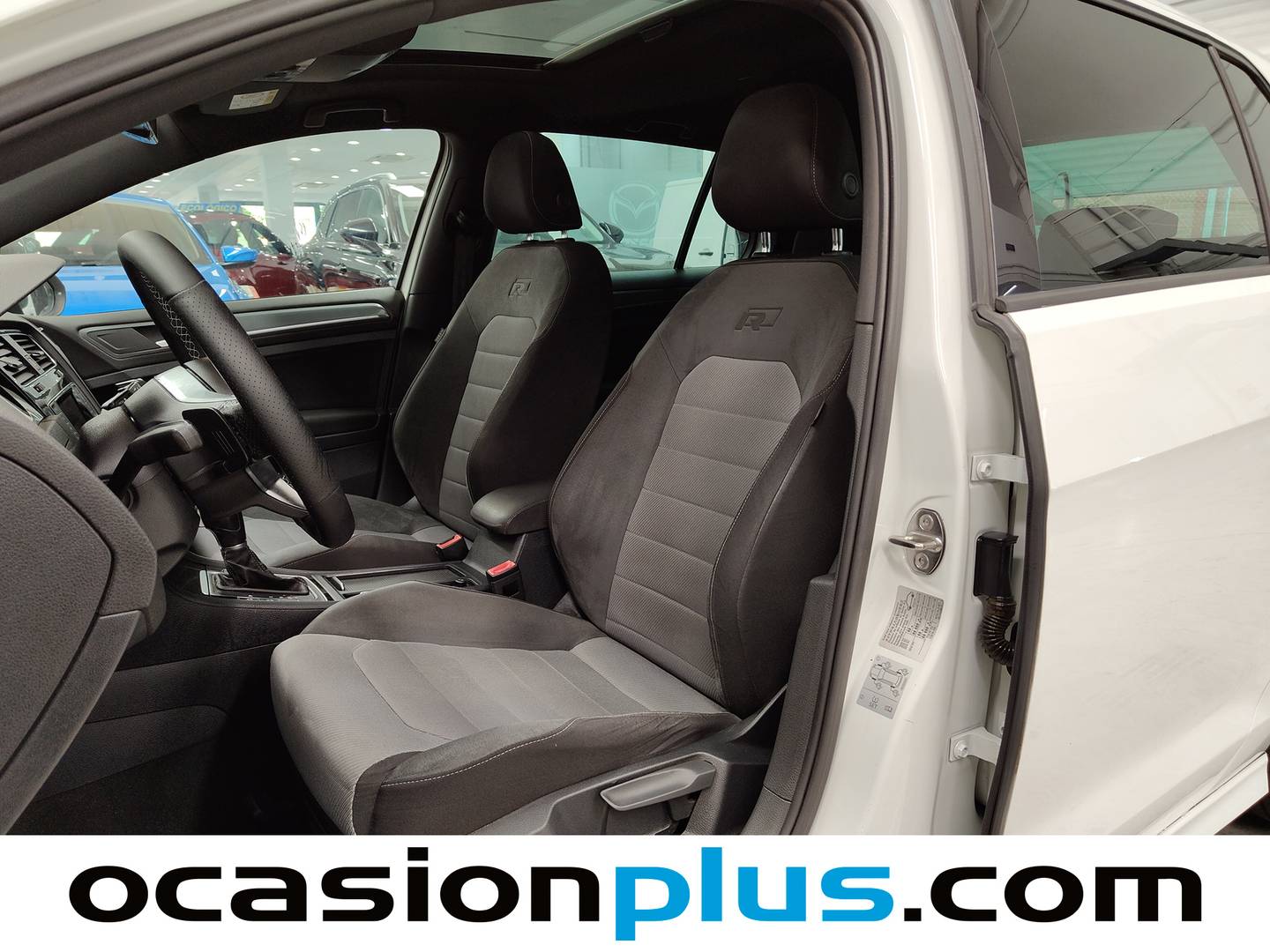 Foto asientos delanteros Volkswagen Golf Volkswagen Golf 2.0 TDI CR BMT (150 CV) DSG Pack R-Line