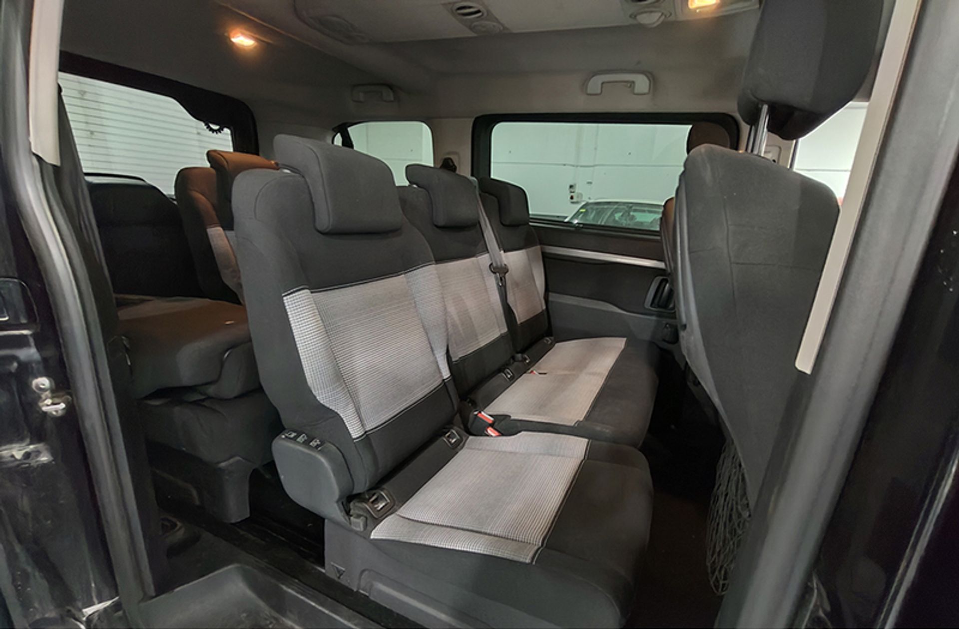 Citroën SpaceTourer BlueHDi 180 Feel Talla M EAT6 8 plazas - foto 15