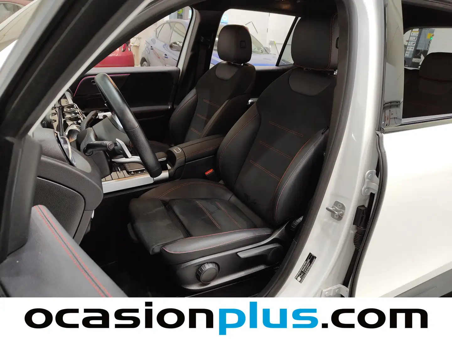 Foto Mercedes GLB Mercedes-Benz GLB 200 d 4Matic Pack AMG (150 CV)