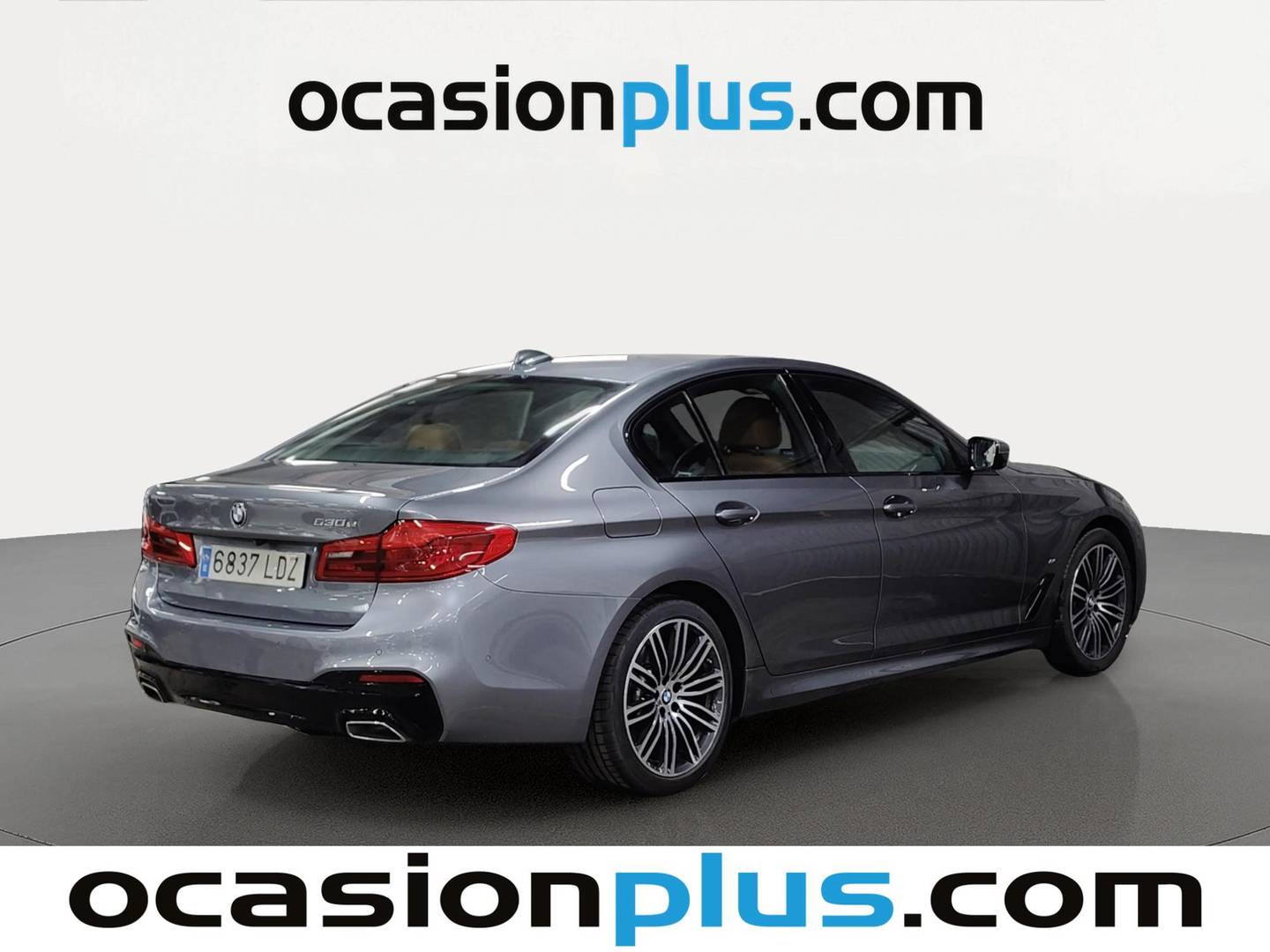 Foto trasera BMW Serie 5 BMW Serie 5 530e (252 CV) Pack M derecha