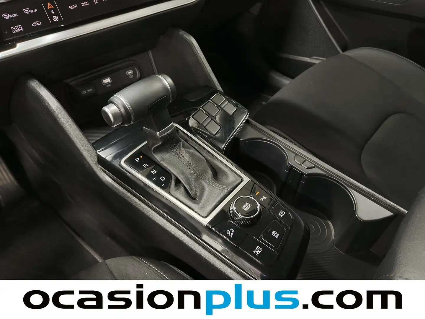 Foto KIA Sportage Kia Sportage 1.6 CRDi MHEV Business 4x2 DCT  (136 CV)