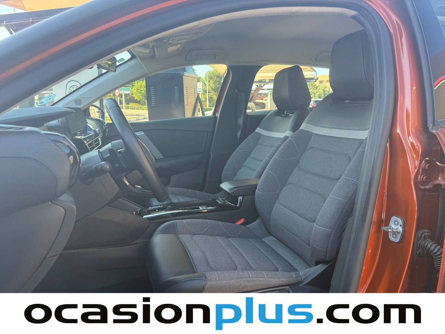 Foto asientos delanteros Citroën C4 Citroën C4 PureTech 130 S&S 6v Feel Pack EAT8 (130 CV)