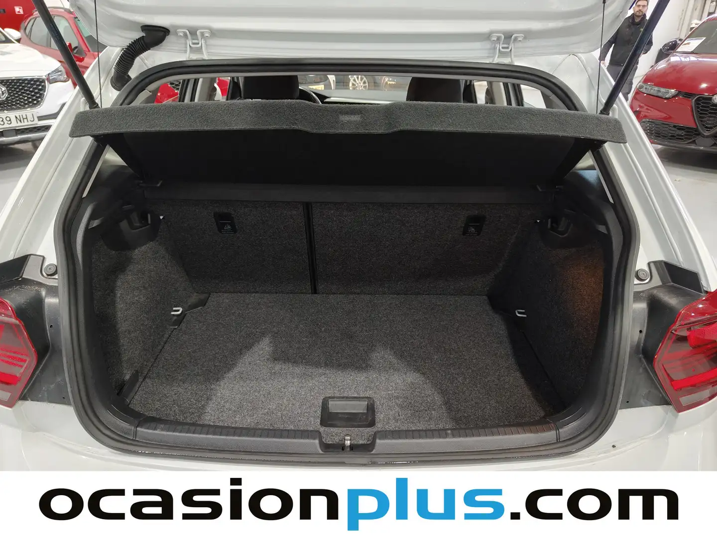 Foto Volkswagen Polo Volkswagen Polo Advance 1.0 TSI (95 CV)