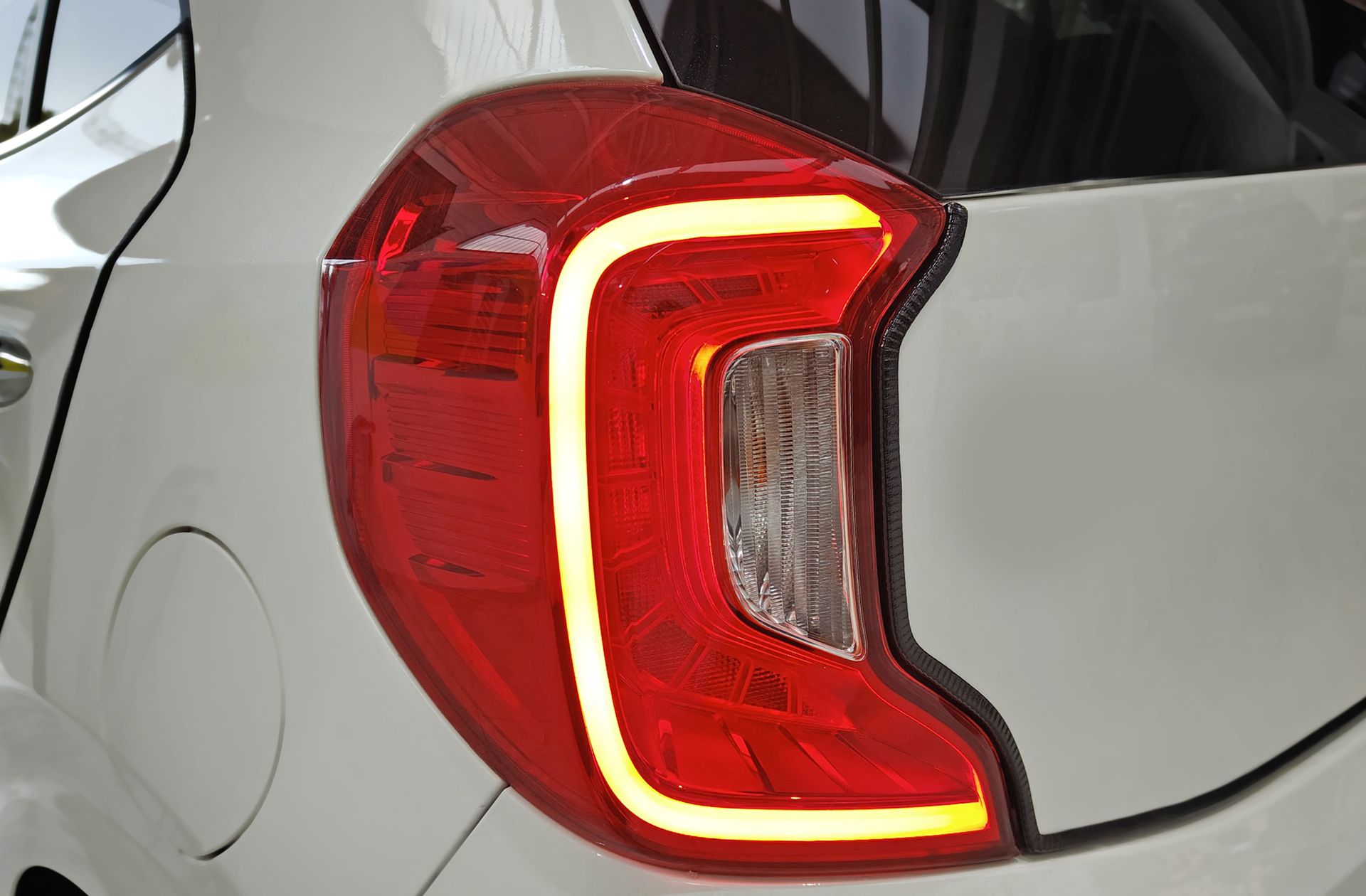 Kia Picanto 1.0 Cvvt GT Line - foto 15