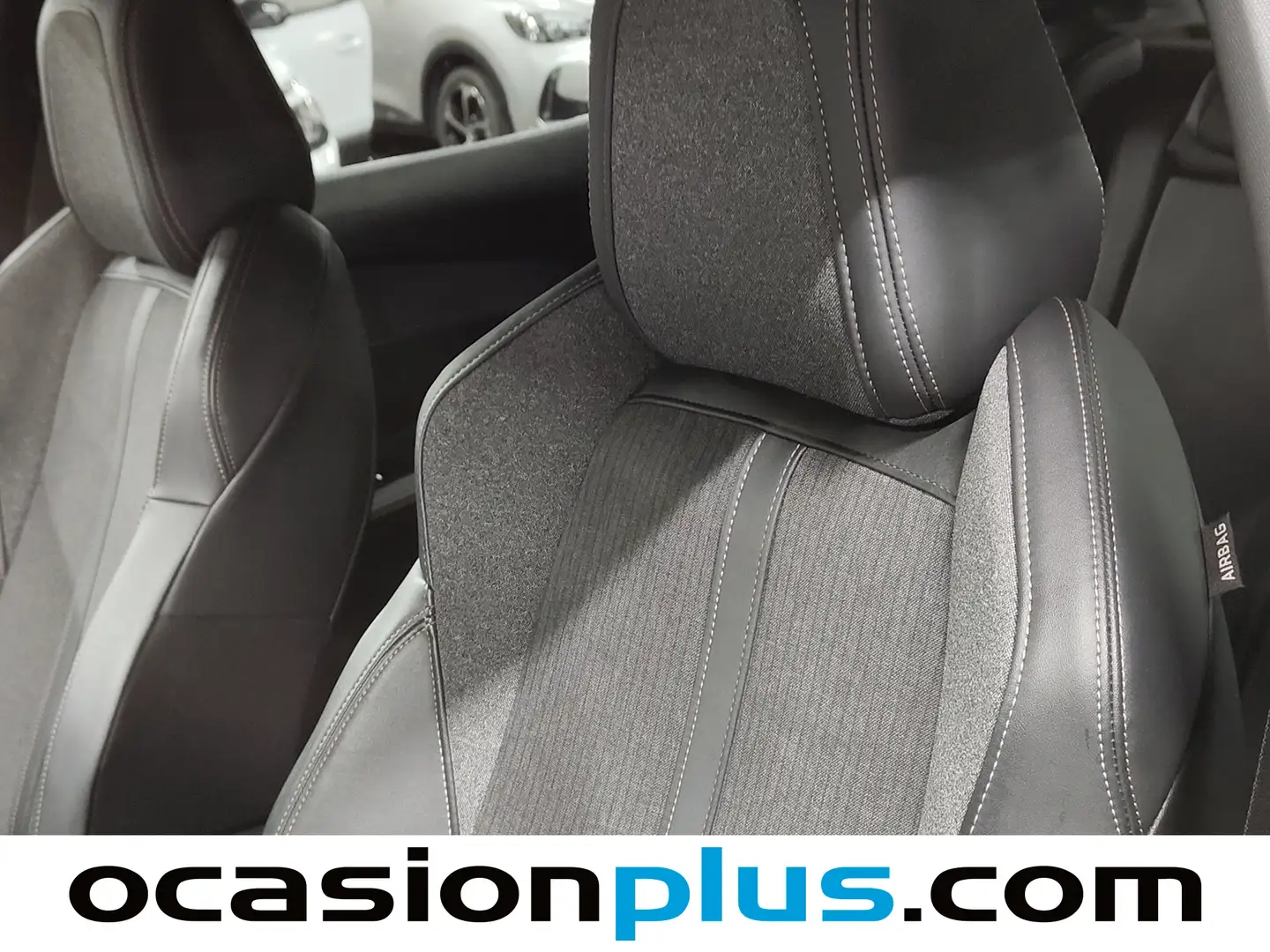 Foto Peugeot 3008 Peugeot 3008 BlueHDI 130 S&S GT Line  (130 CV)