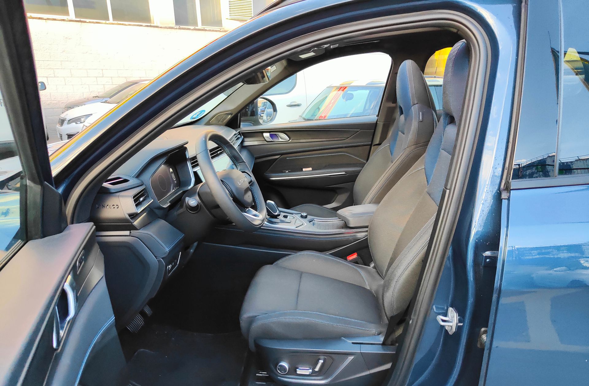 Lynk & Co 01 1.5 PHEV - foto 11