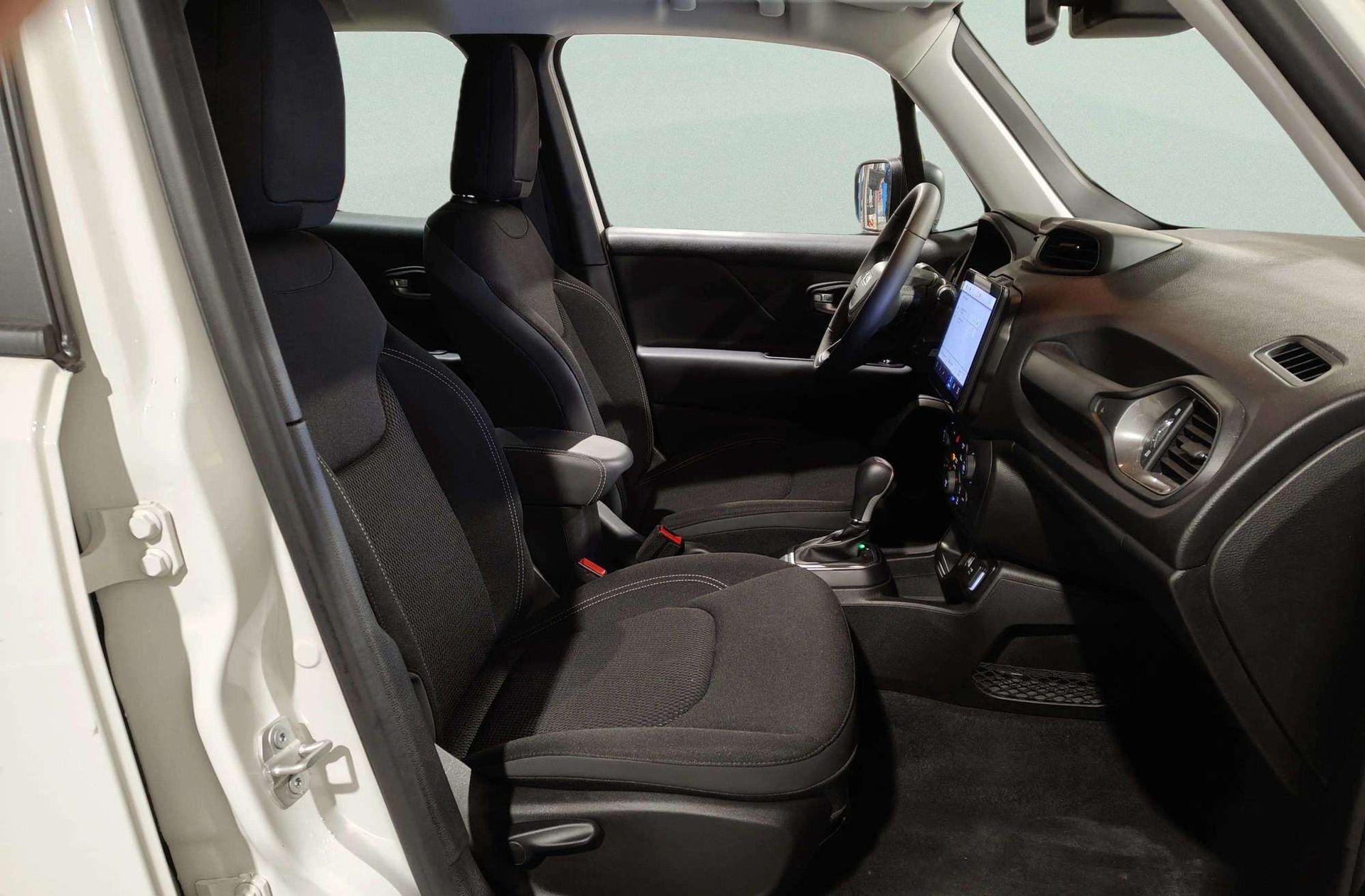 Jeep Renegade eHybrid 1.5 Altitude DCT - foto 20