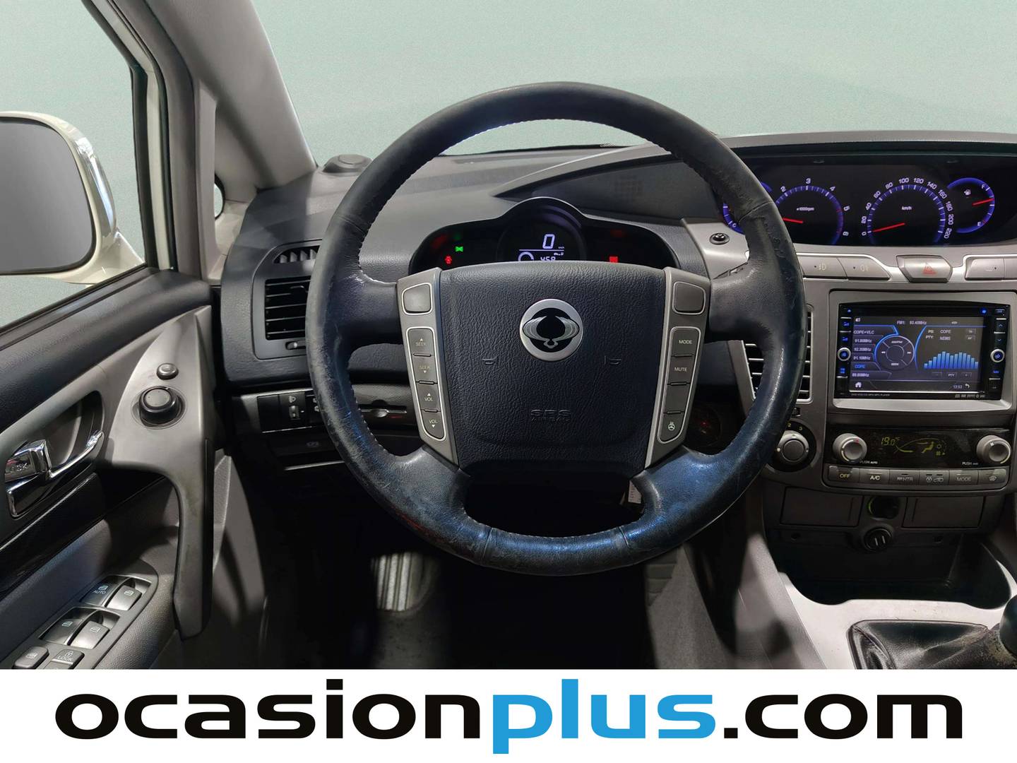 SsangYong Rodius SsangYong Rodius 2.0 e-Xdi Limited 114 kW (155 CV) 2013