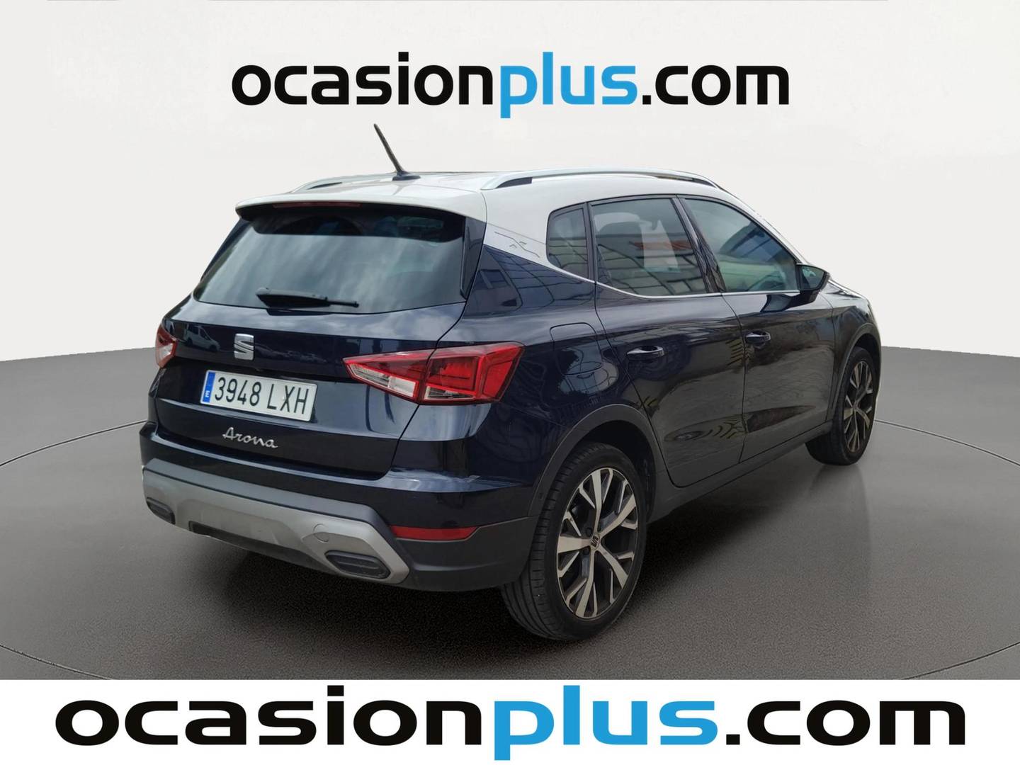Foto trasera Seat Arona Seat Arona 1.0 TSI S&S Xperience DSG (110 CV) derecha