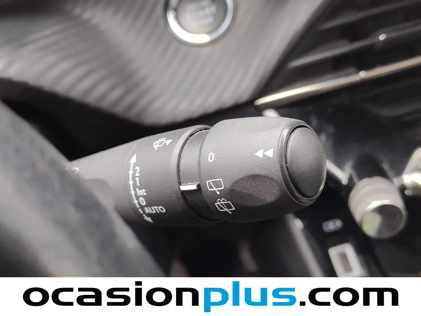 Foto Peugeot 2008 Peugeot 2008 PureTech 130 S&S Allure Pack EAT8 (130 CV)