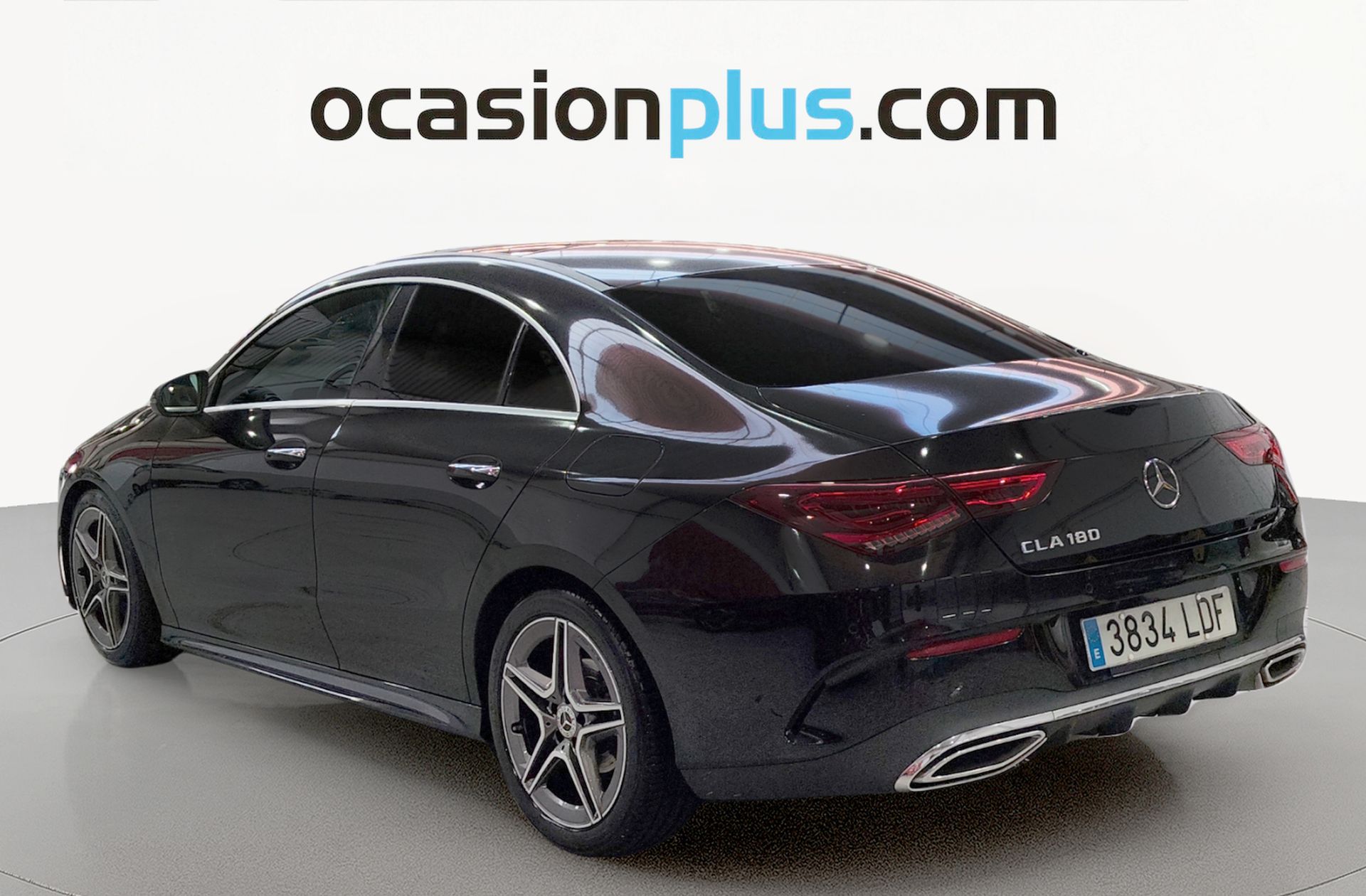 Mercedes-Benz CLA 180 Pack AMG - foto 3