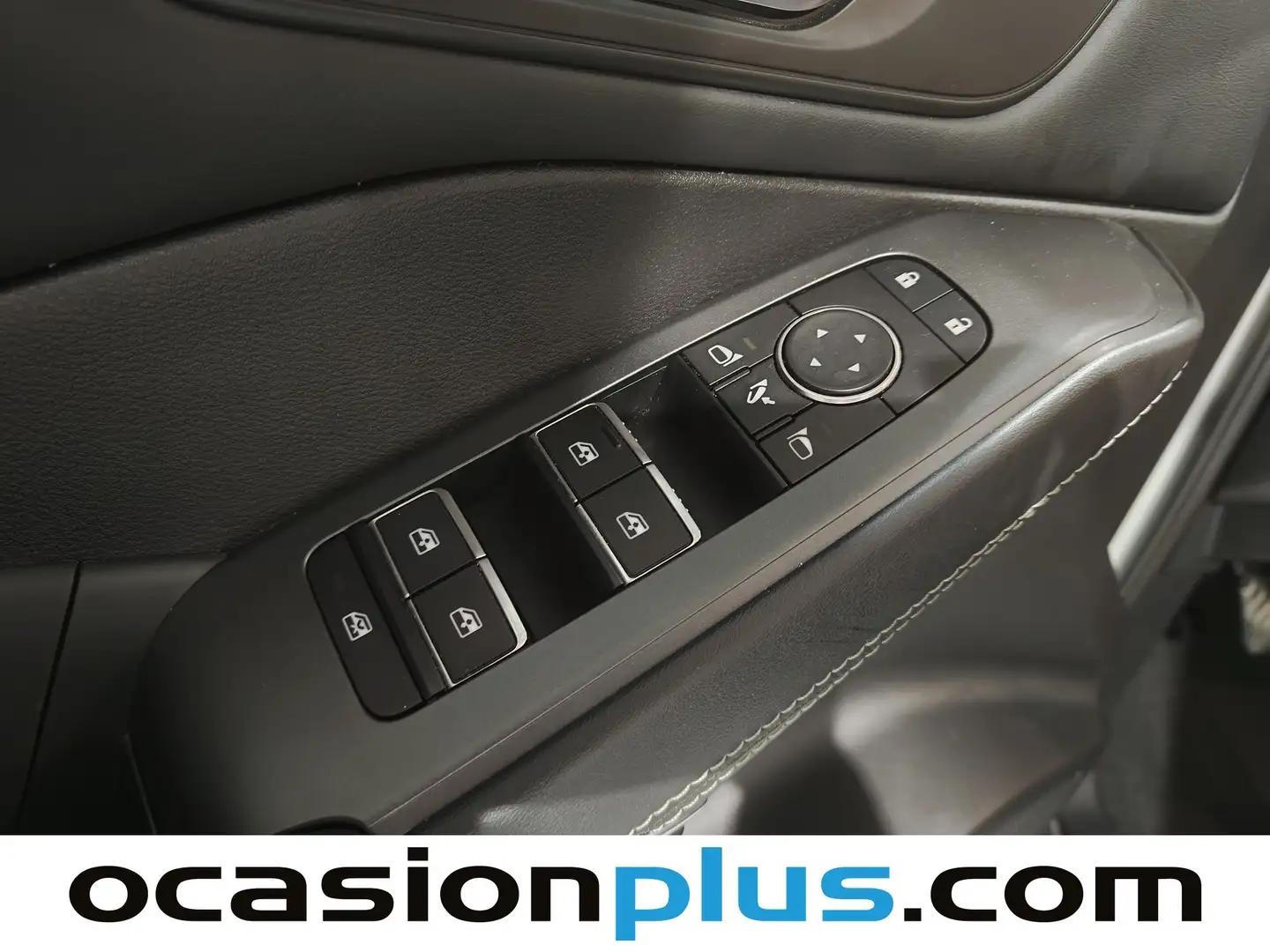 Foto Nissan QASHQAI Nissan Qashqai DIG-T 140 mHEV N-Connecta 4x2 (140 CV)