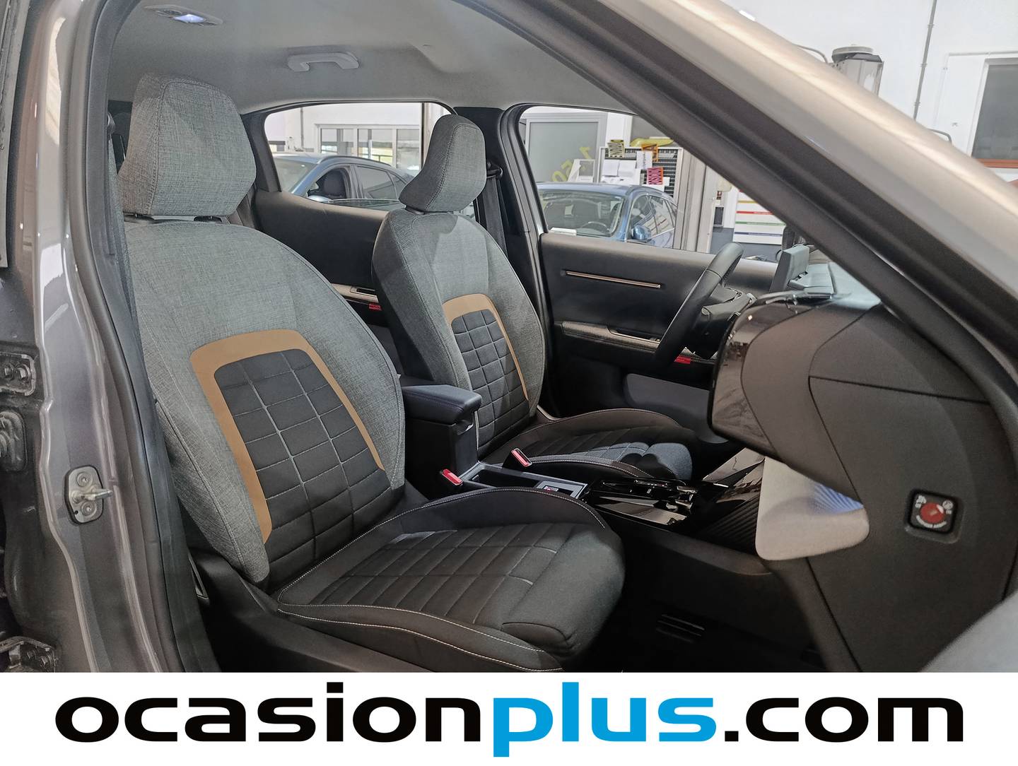 Citroën C3 Aircross Citroën C3 Aircross Hybrid 145 Plus e-DCS6 (145 CV) híbrido