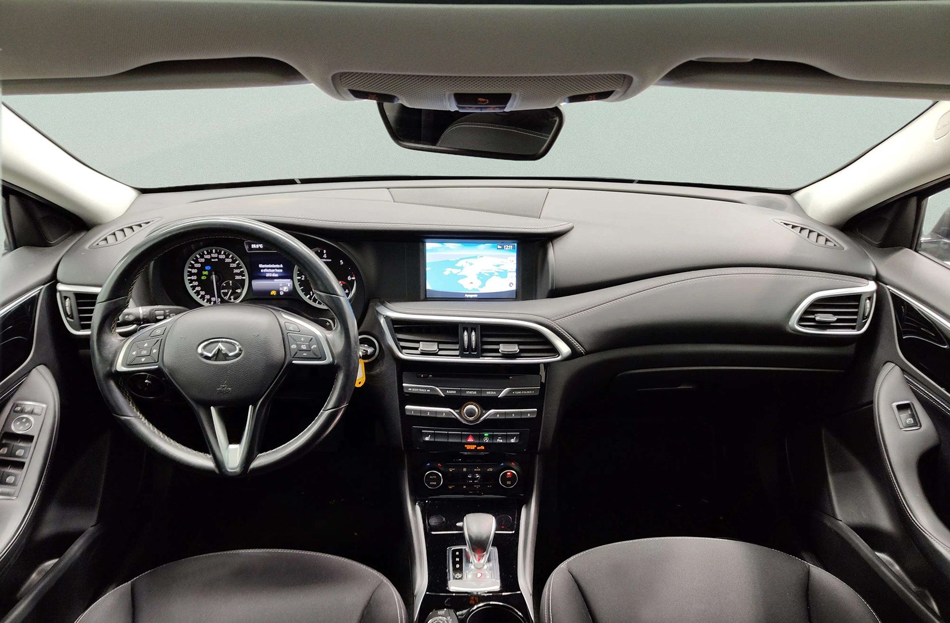 Infiniti QX30 2.2D Premium AWD 7DCT - foto 6