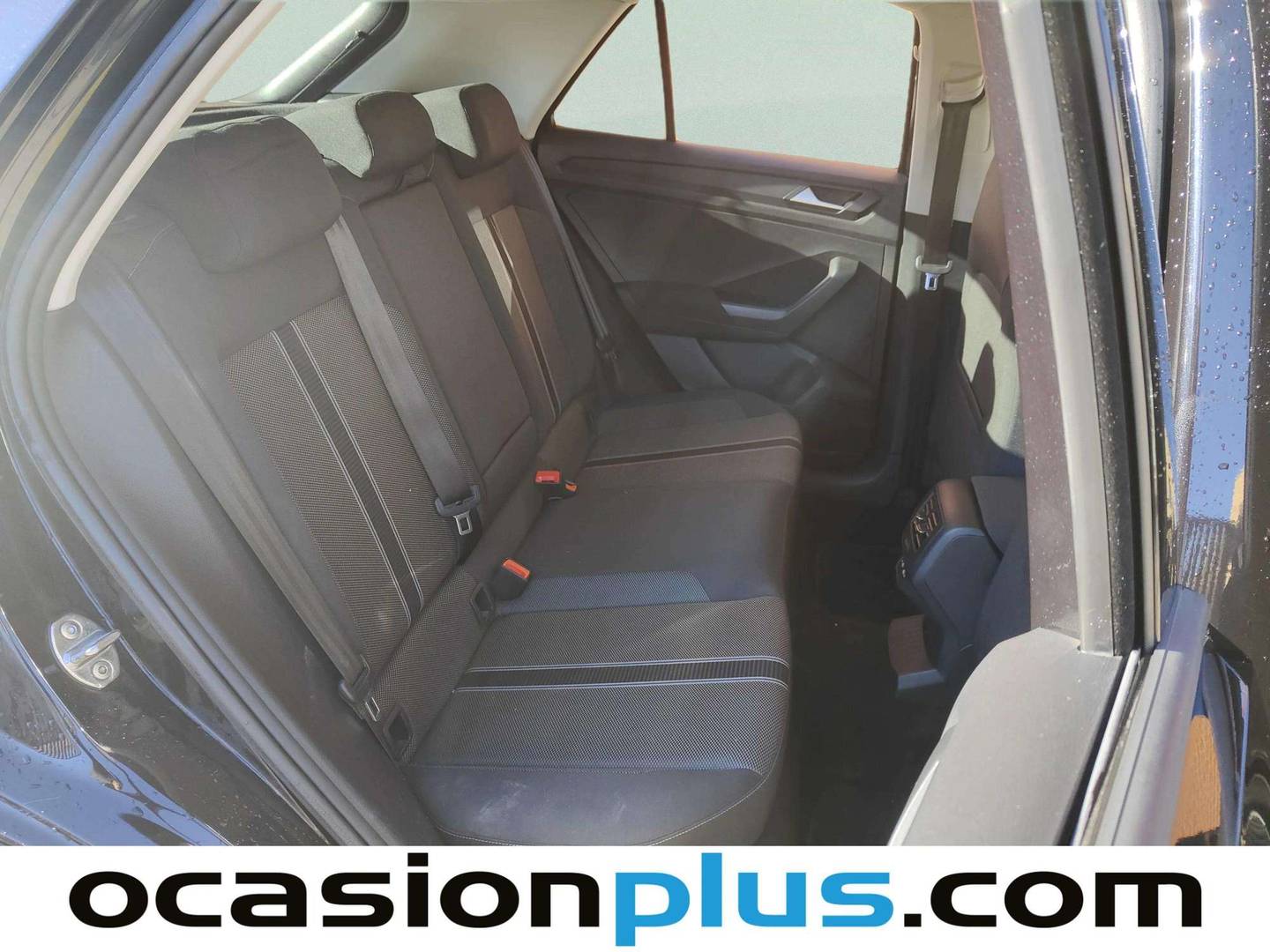 Foto Volkswagen T-Roc Volkswagen T-Roc Advance R-Line 1.0 TSI (110 CV)