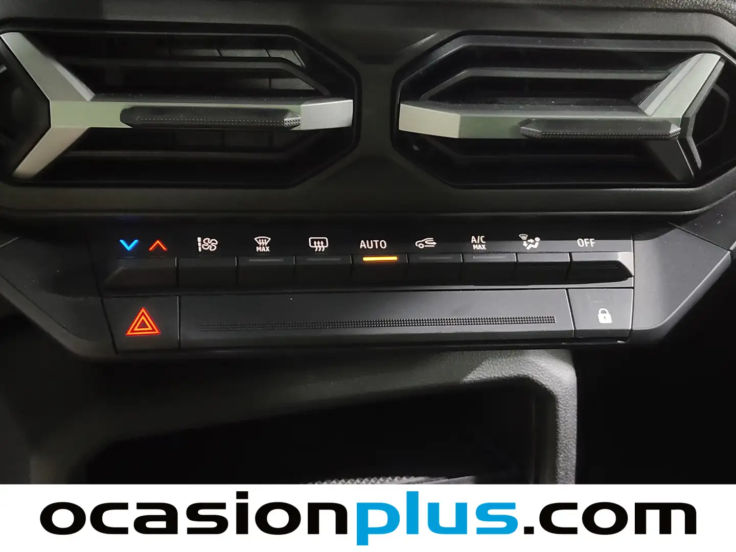 Foto Dacia Duster Dacia Duster ECO-G 100 Journey (100 CV) 4X2