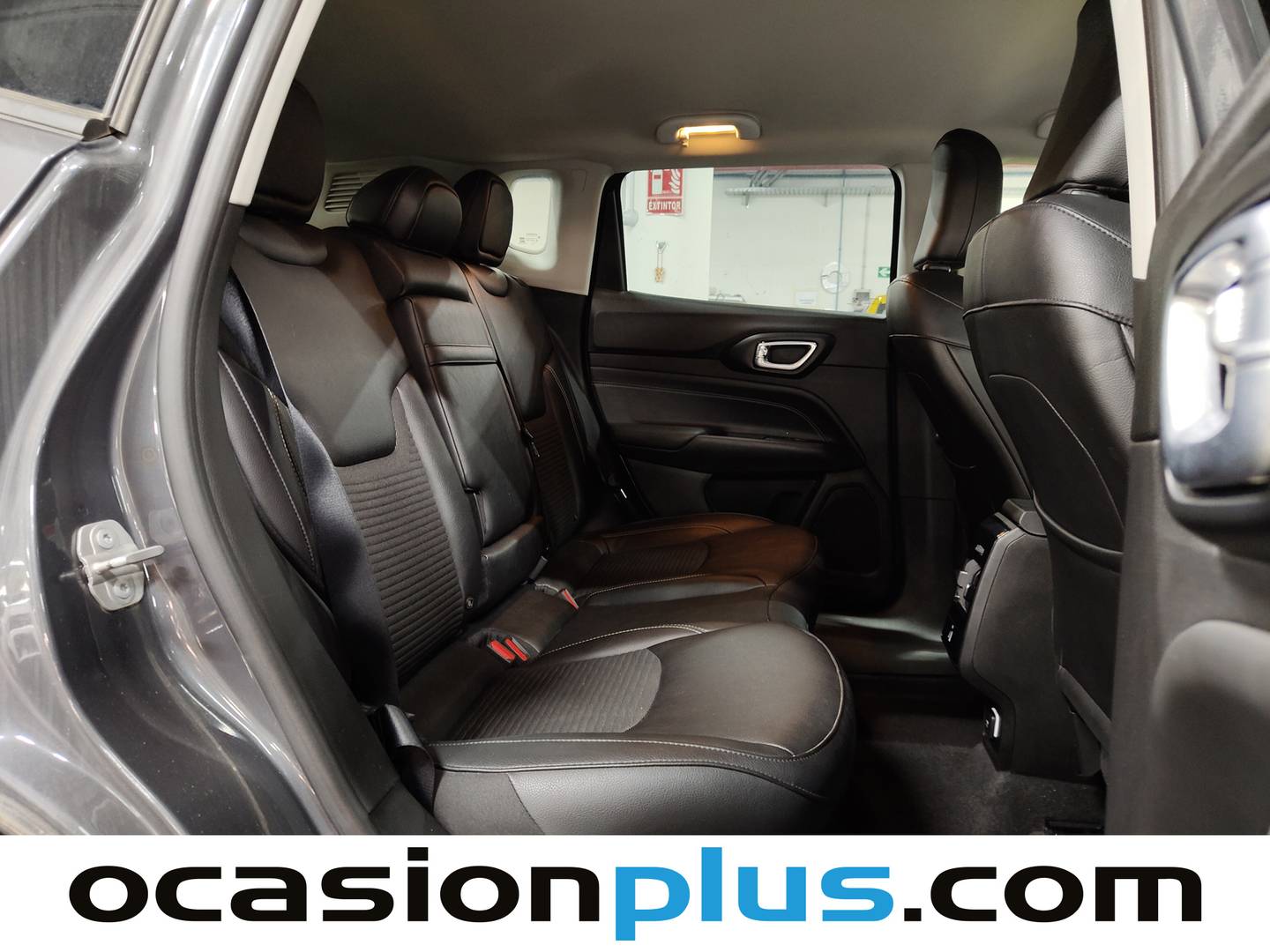 Foto Jeep Compass Jeep Compass 1.3 Gse Night Eagle FWD MT (130 CV)