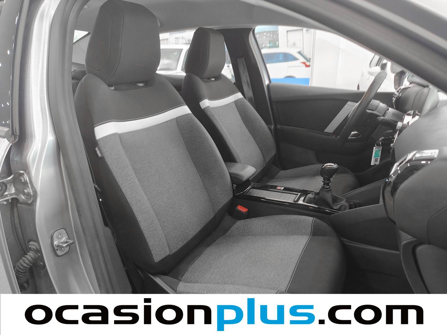 Foto Citroën C4 X Citroen C4 X PureTech 100 S&S 6v You (102 CV)