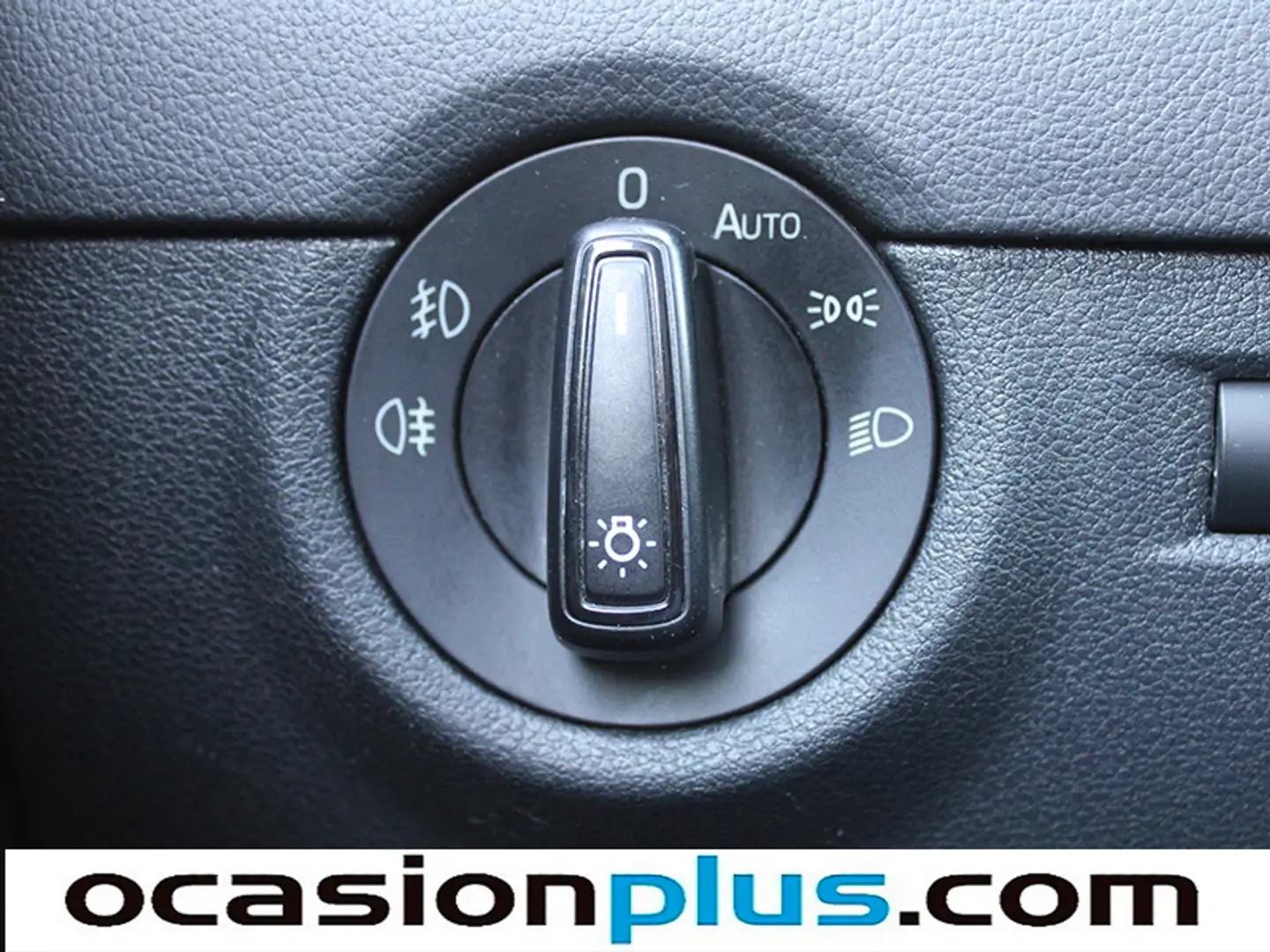 Encendido automático de faros