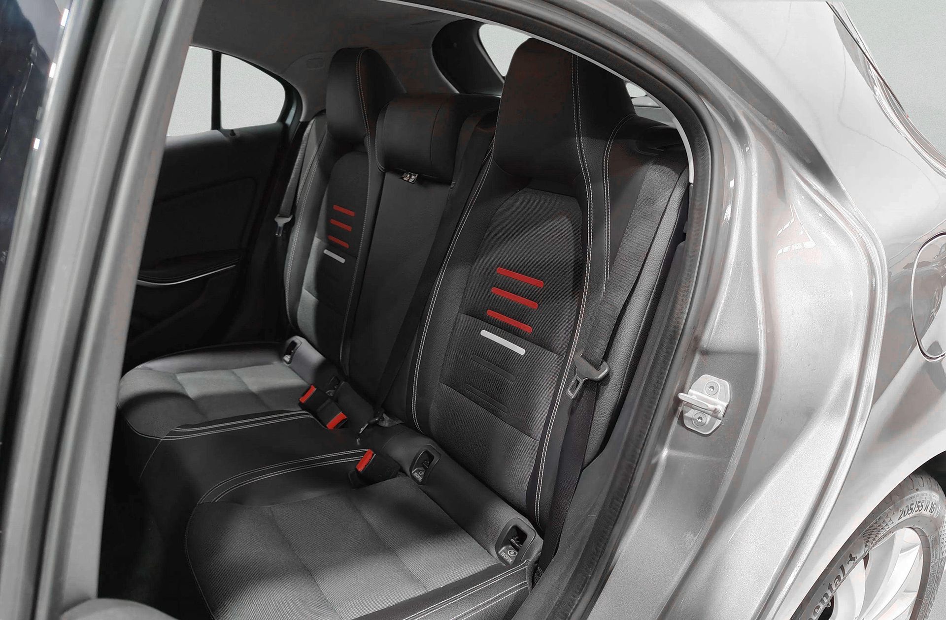 Mercedes-Benz Clase A 200 d - foto 9