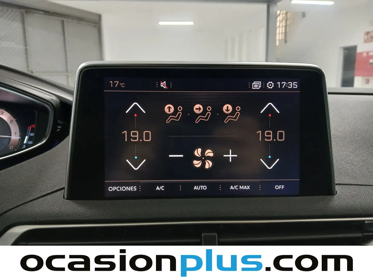 Foto Peugeot 3008 Peugeot 3008 PureTech 130 S&S GT Line EAT8 (130 CV)