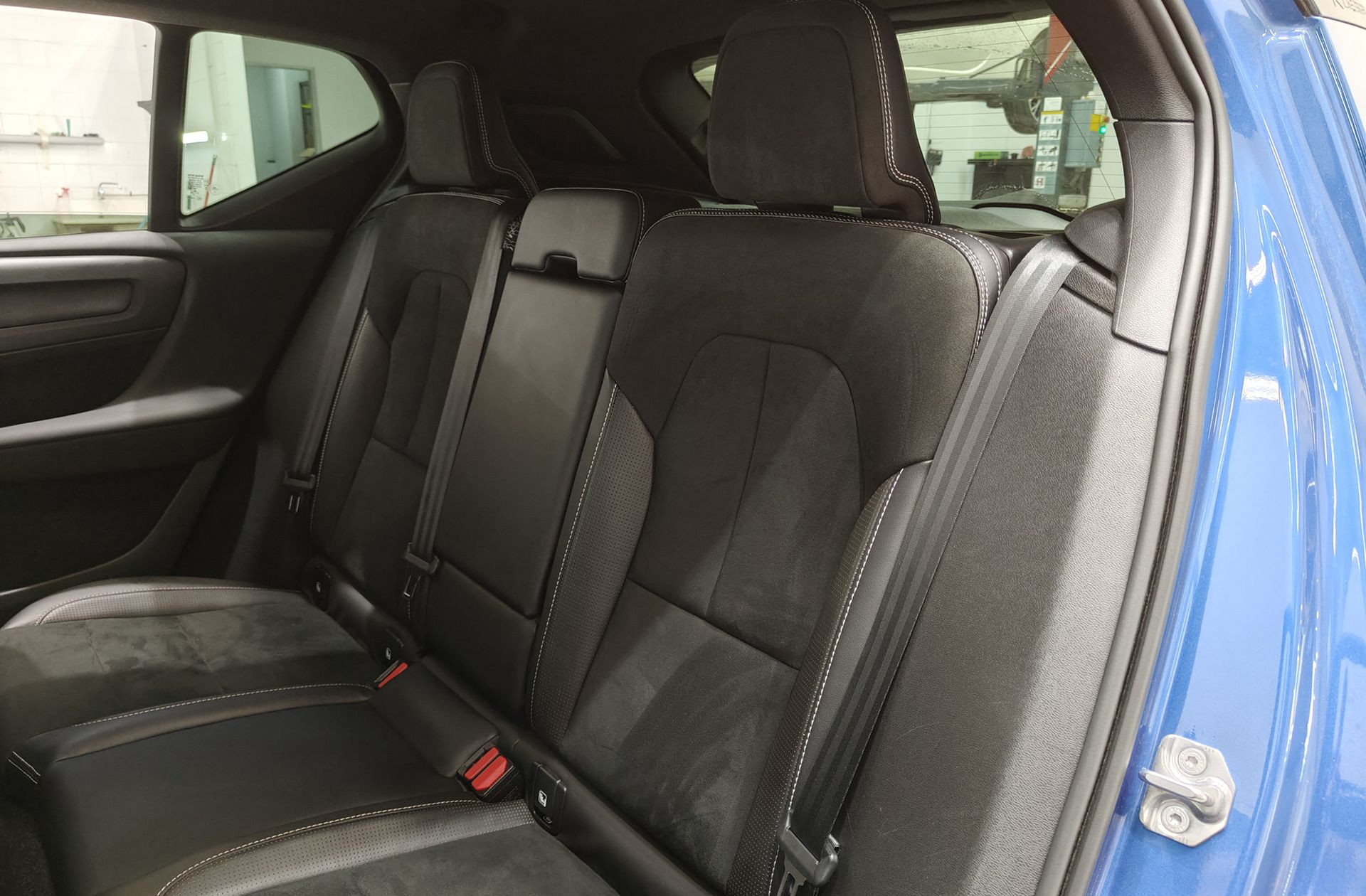 Volvo XC40 D3 R-Design - foto 14