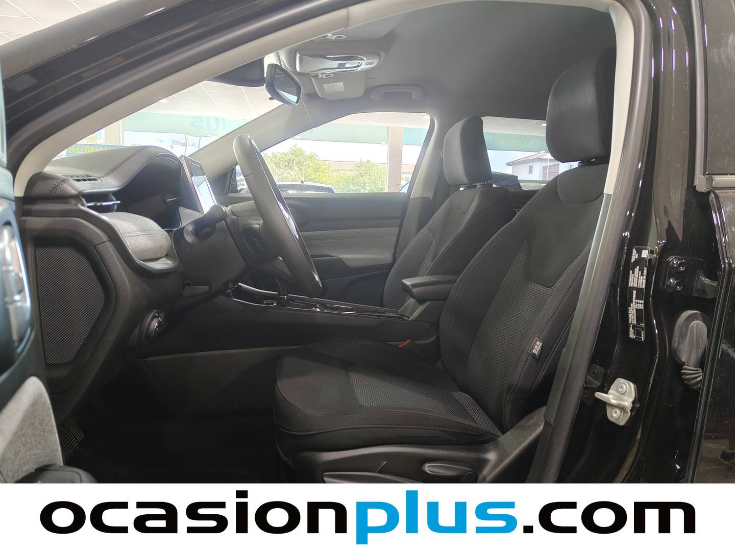 Foto asientos delanteros Jeep Compass Jeep Compass eHybrid 1.5 MHEV Longitude DCT (130 CV)