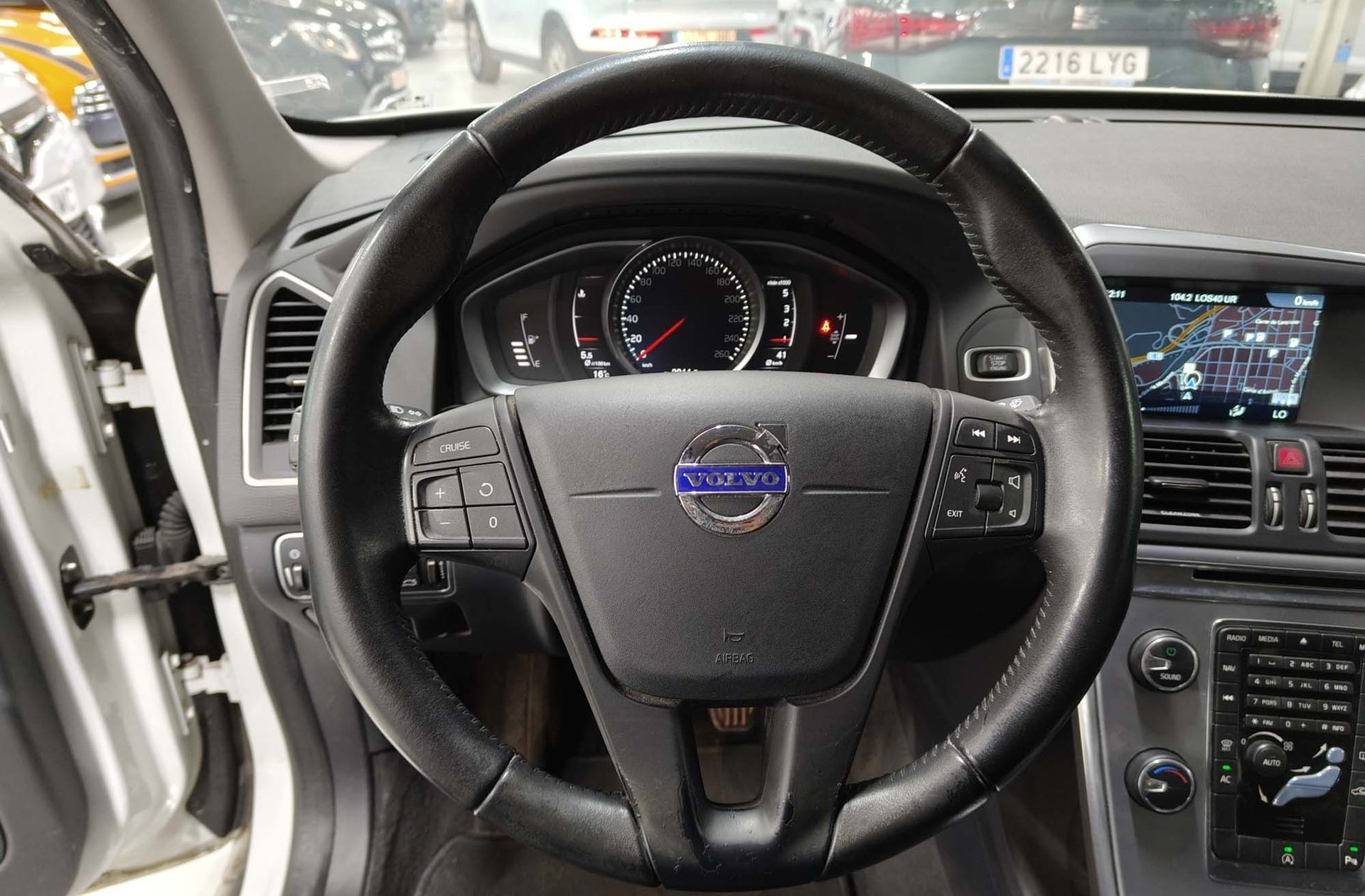 Volvo XC60 D3 Kinetic - foto 22