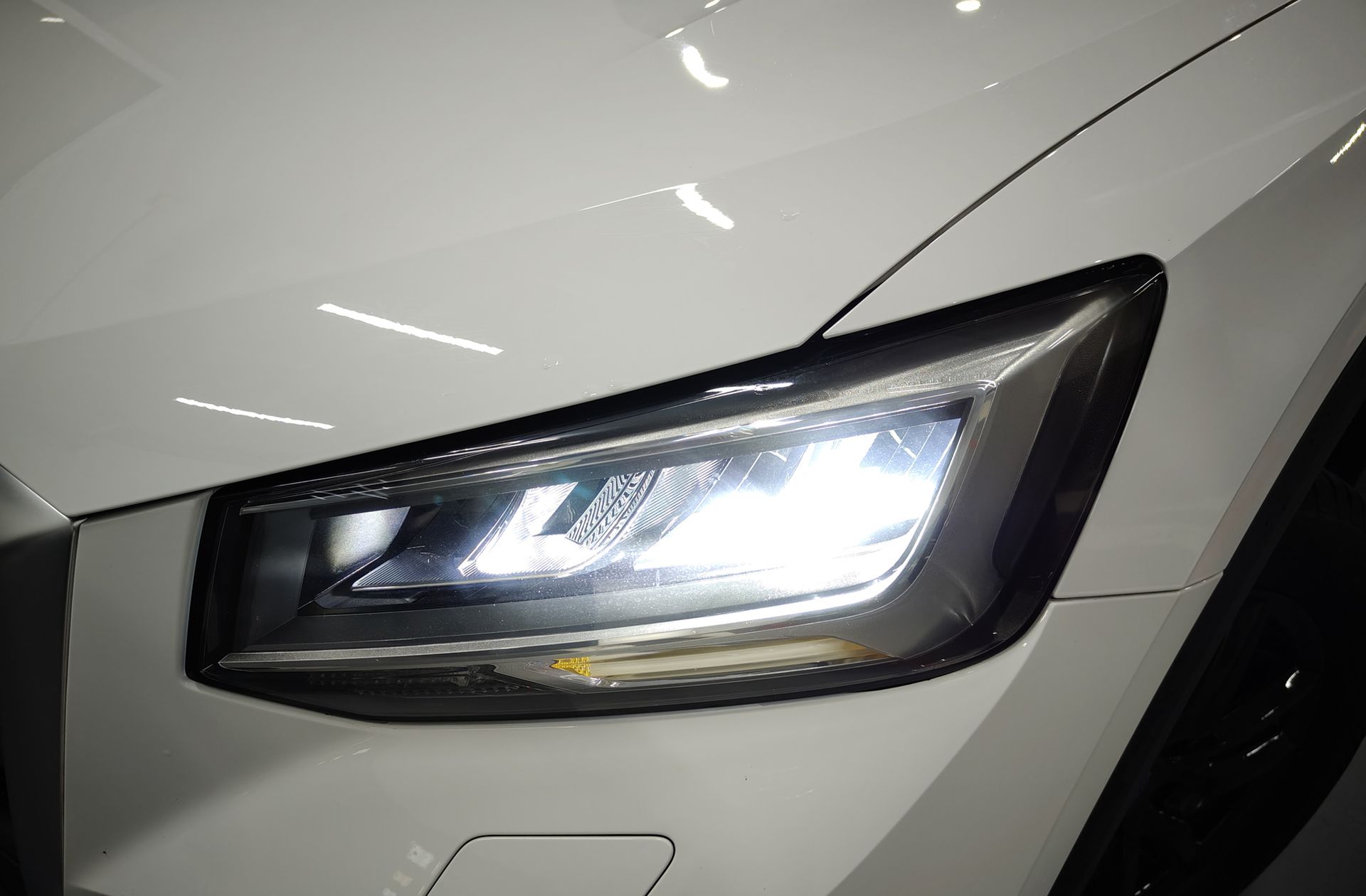 Audi Q2 30 TDI - foto 12