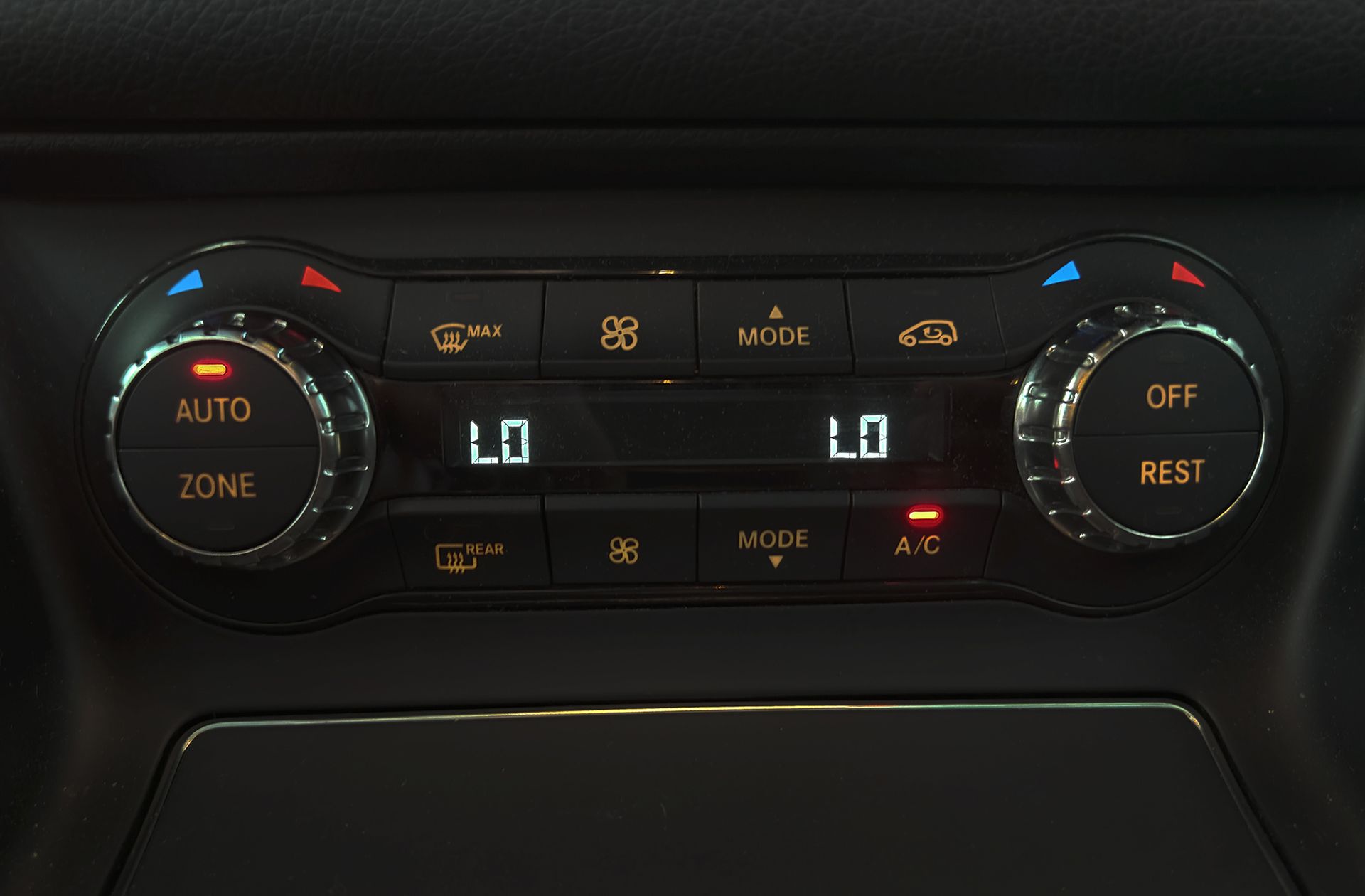 Mercedes-Benz CLA Shooting Brake 200 Pack AMG - foto 33