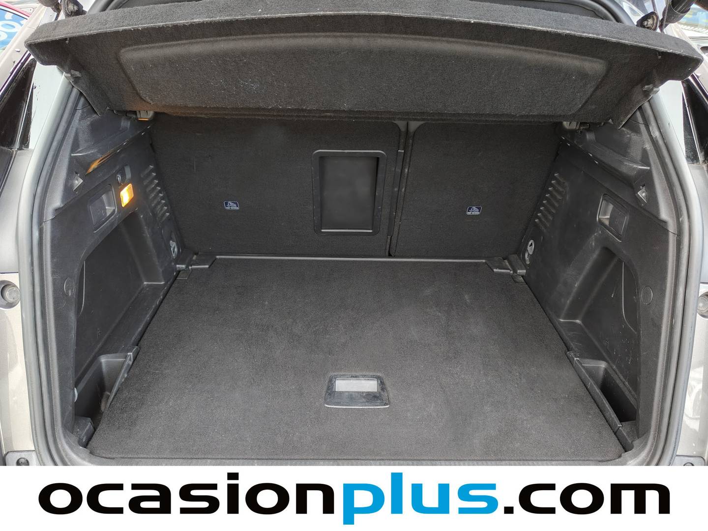 Foto Peugeot 3008 Peugeot 3008 PureTech 130 S&S GT EAT8 (130 CV)