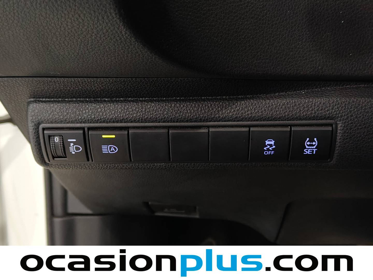 Toyota Corolla Toyota Corolla 1.8 125 Híbrido Active Tech E-CVT Sedán (122 CV) al mejor precio