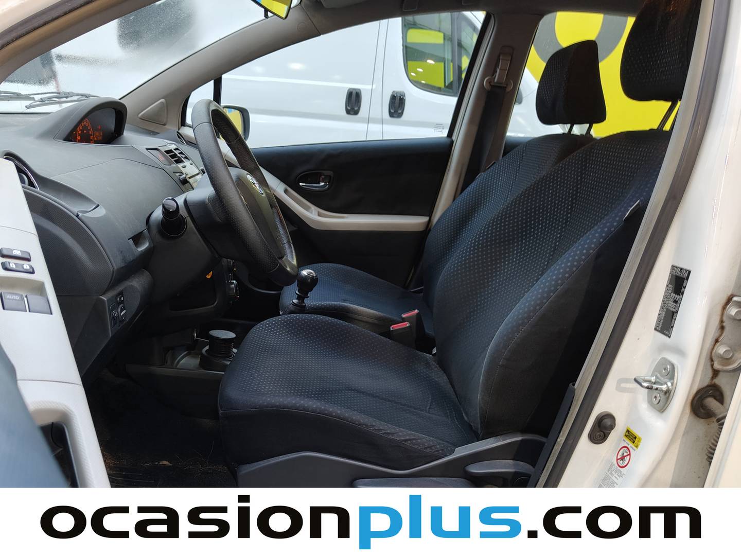 Foto asientos delanteros Toyota Yaris Toyota Yaris 1.3 VVT-I TS (101 CV)