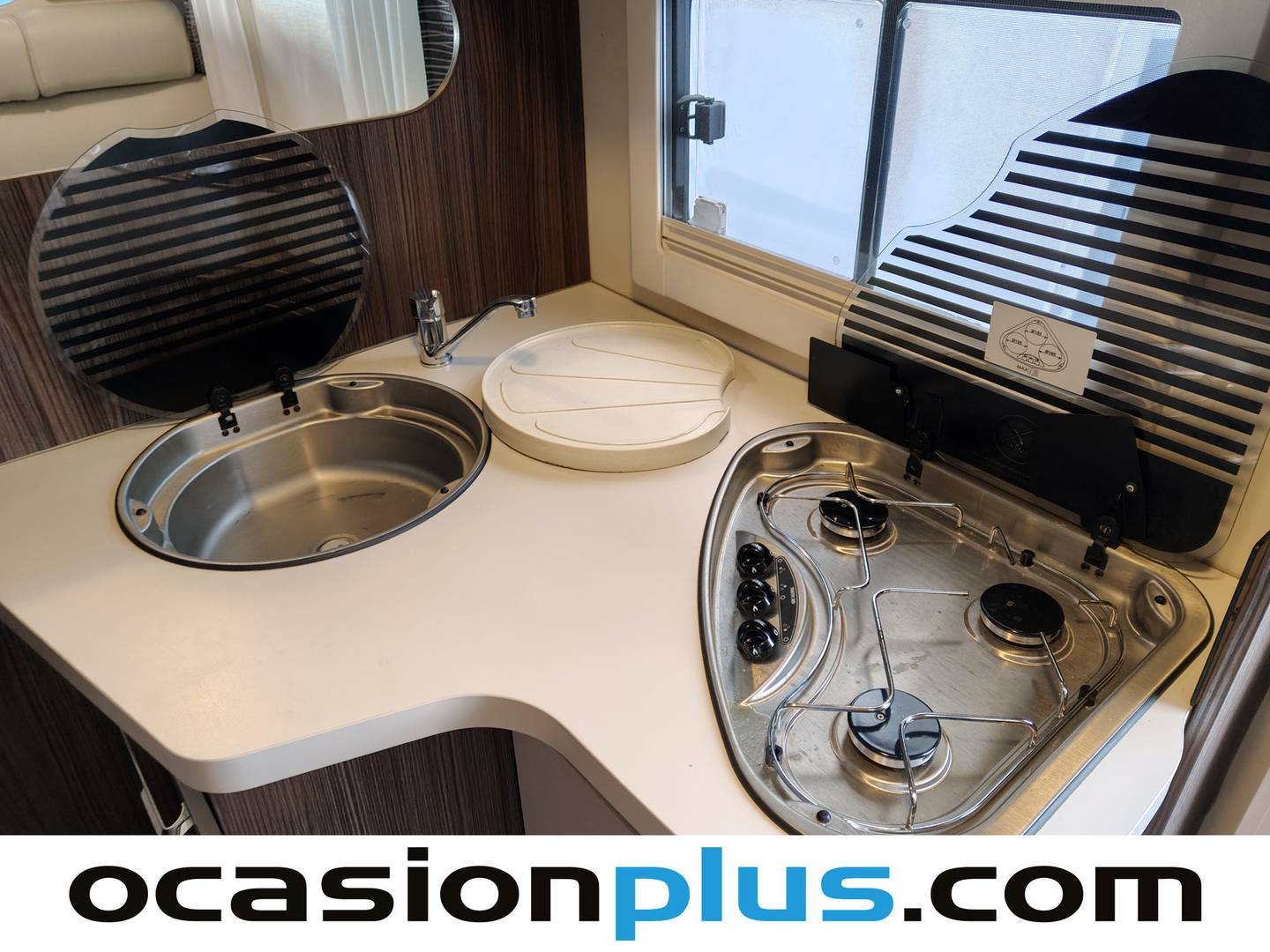 Benimar Sport 323 Benimar Sport 323 Design (150 CV) 7 Plazas al mejor precio