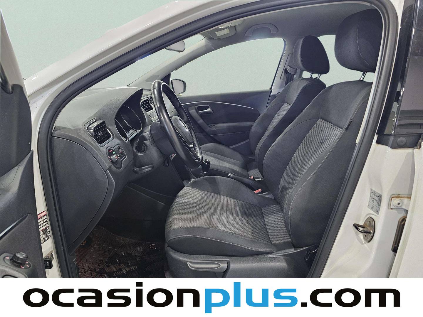 Foto asientos delanteros Volkswagen Polo Volkswagen Polo Sport 1.4 TDI (90 CV)
