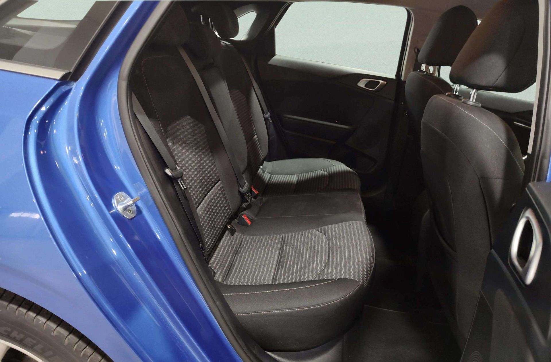 Kia Ceed 1.6 MHEV iMT Drive - foto 16